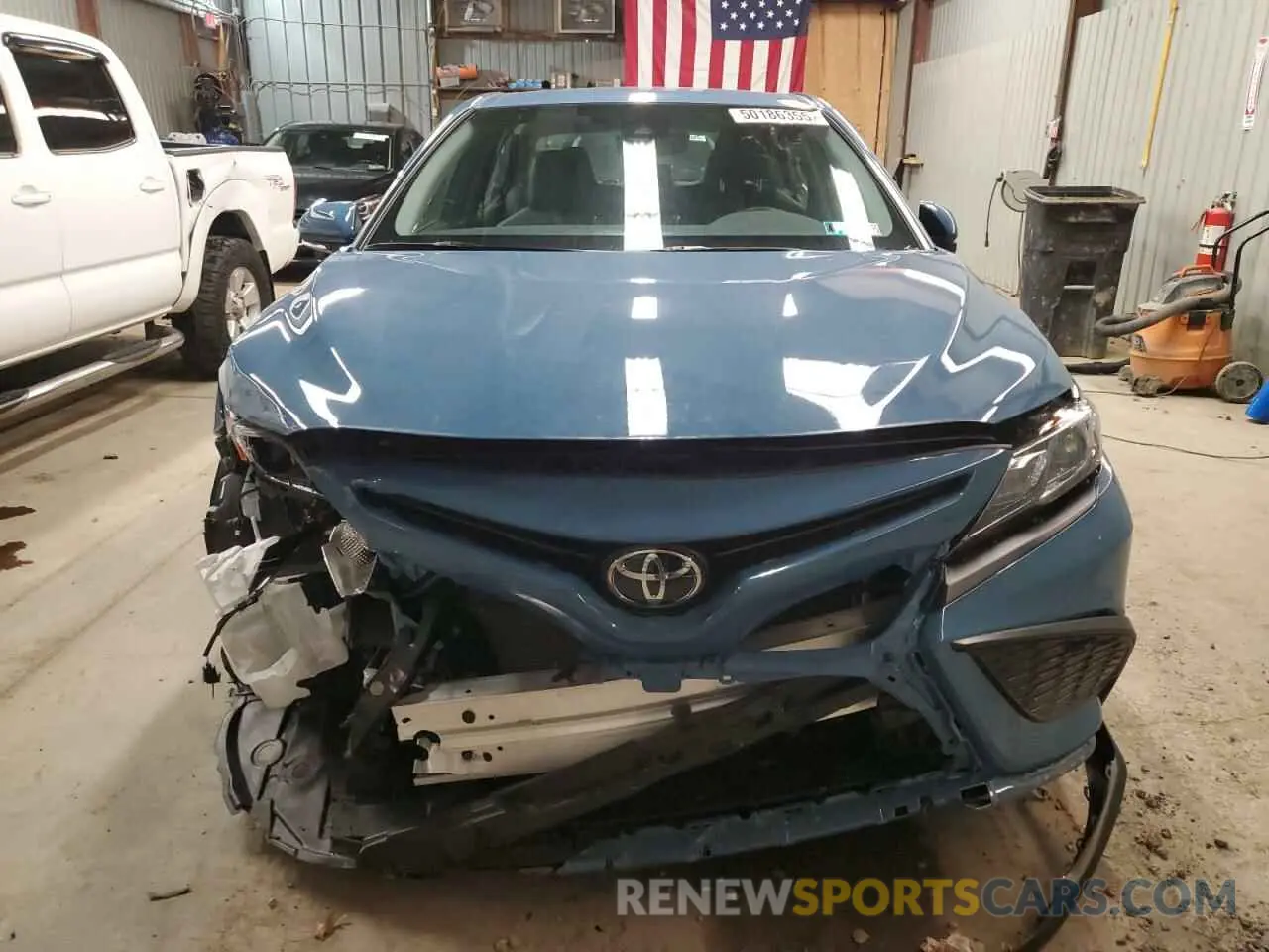 5 fotografías del automóvil dañado 4T1G11BK4RU130039 TOYOTA CAMRY 2024
