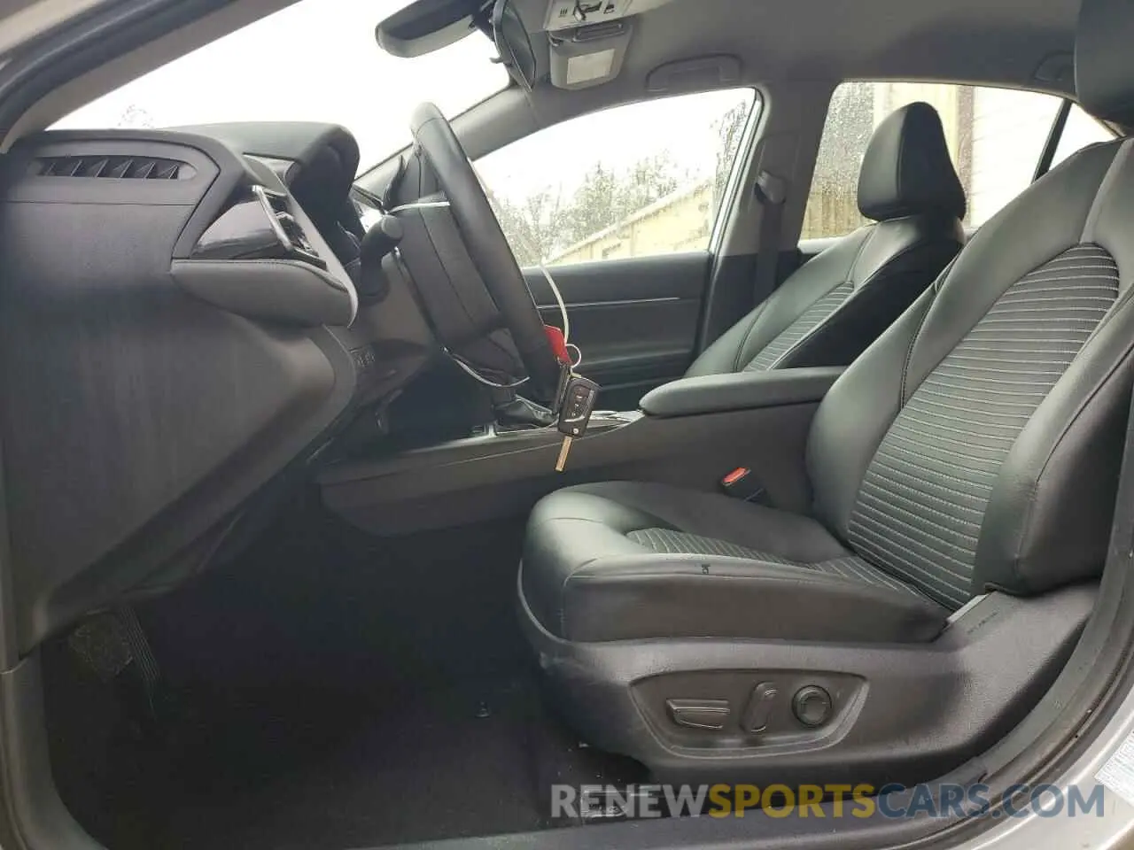 7 fotografías del automóvil dañado 4T1G11BK7RU117642 TOYOTA CAMRY 2024
