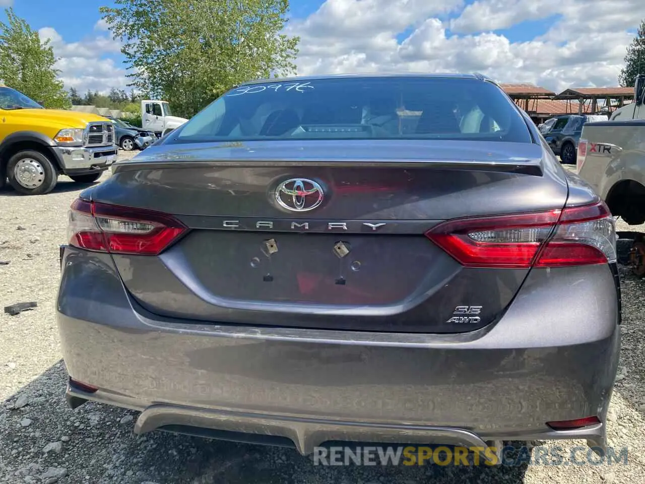 6 fotografías del automóvil dañado 4T1G11BK7RU127569 TOYOTA CAMRY 2024