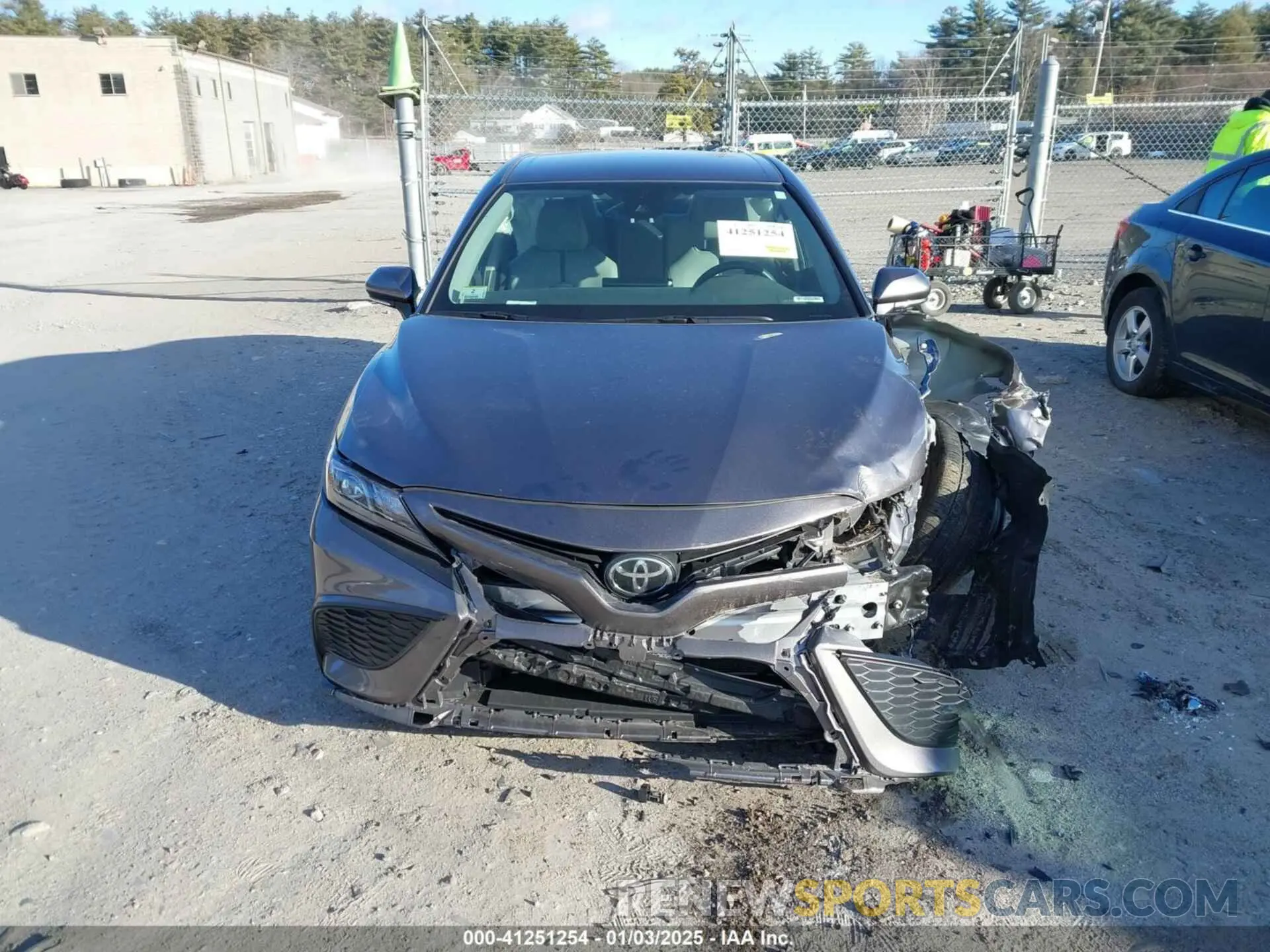 11 fotografías del automóvil dañado 4T1G11BKXRU117683 TOYOTA CAMRY 2024
