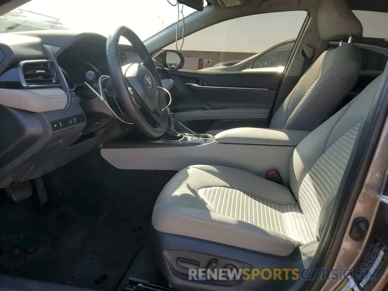 7 fotografías del automóvil dañado 4T1G31AK0RU628878 TOYOTA CAMRY 2024