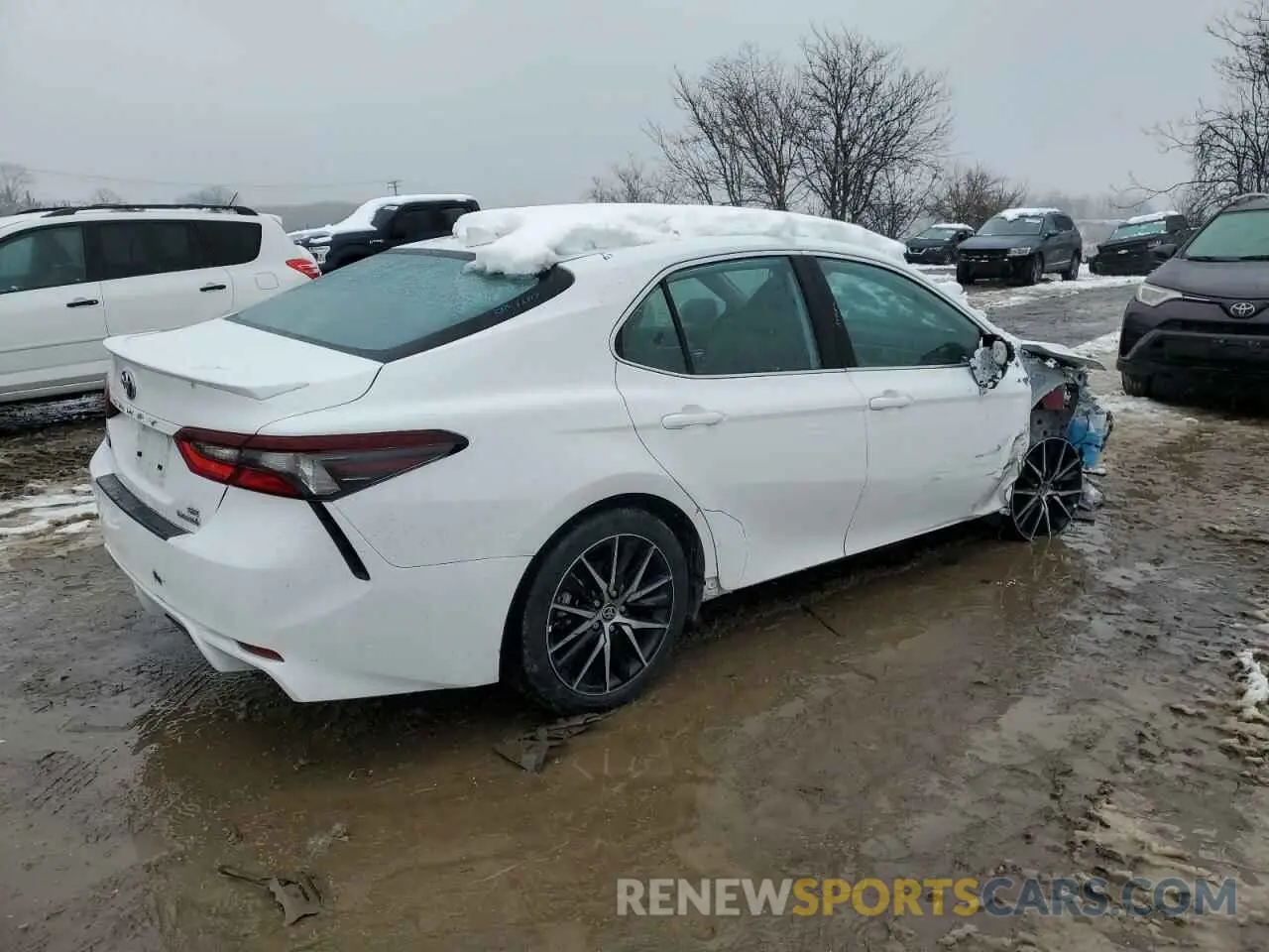 3 fotografías del automóvil dañado 4T1G31AK3RU620855 TOYOTA CAMRY 2024