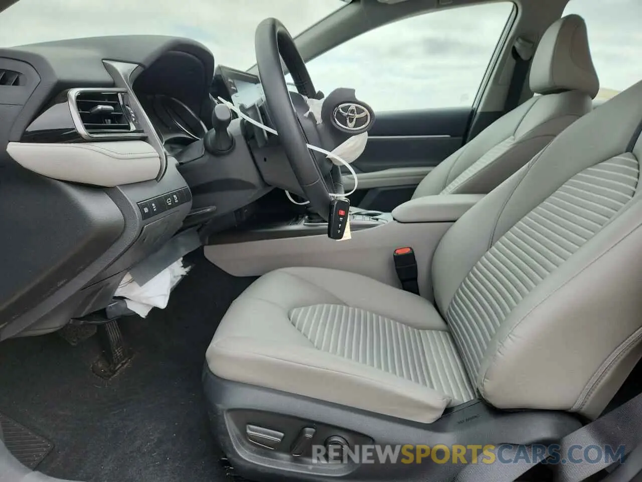 7 fotografías del automóvil dañado 4T1G31AKXRU066097 TOYOTA CAMRY 2024