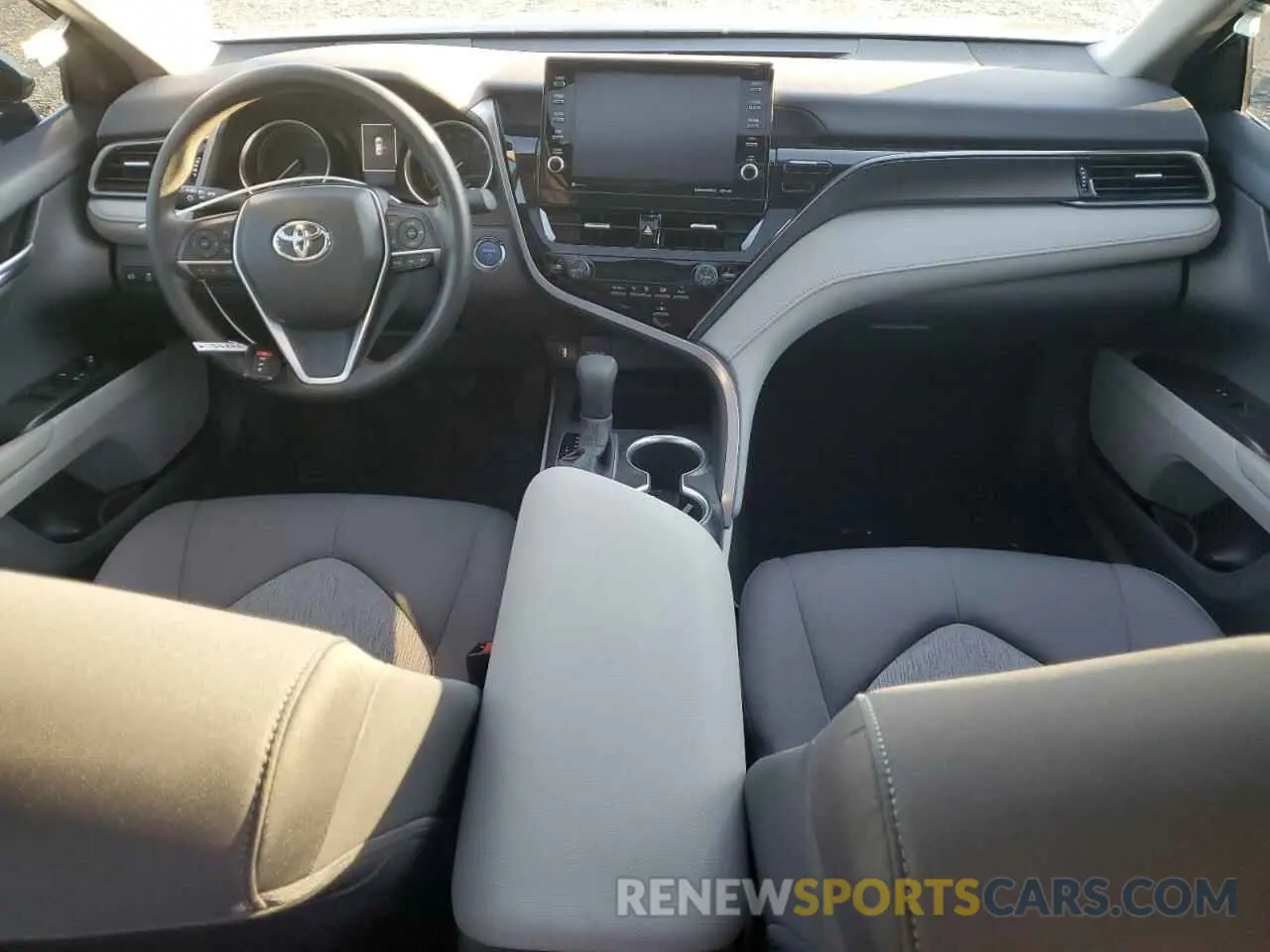 8 fotografías del automóvil dañado 4T1H31AK2RU060458 TOYOTA CAMRY 2024