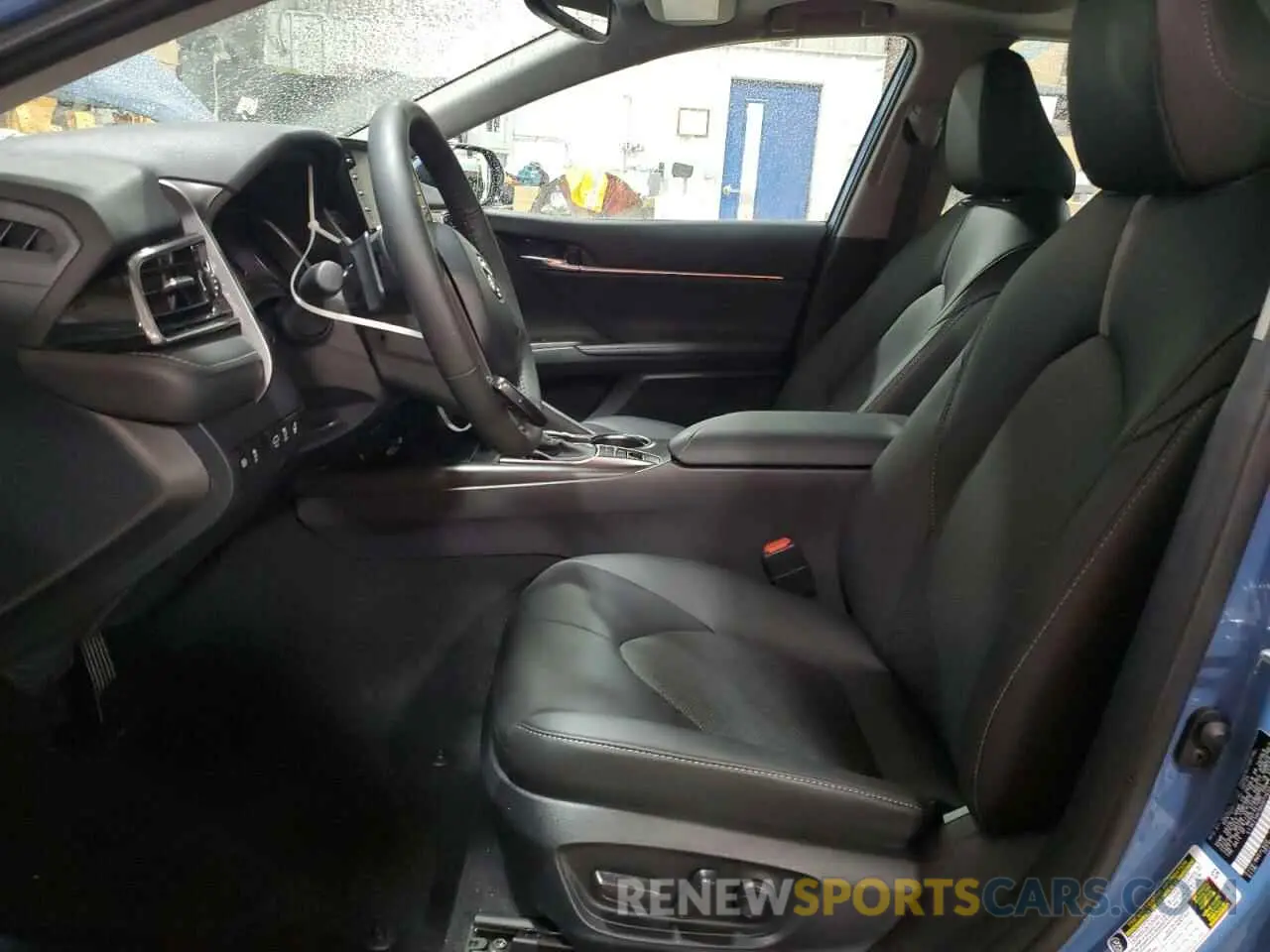 7 fotografías del automóvil dañado 4T1K31AK3RU077632 TOYOTA CAMRY 2024