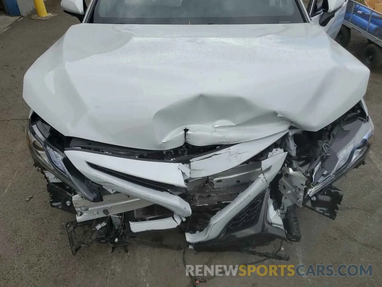 11 fotografías del automóvil dañado 4T1K31AK6RU064227 TOYOTA CAMRY 2024