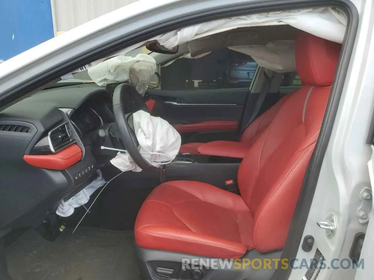 7 fotografías del automóvil dañado 4T1K31AK6RU064227 TOYOTA CAMRY 2024