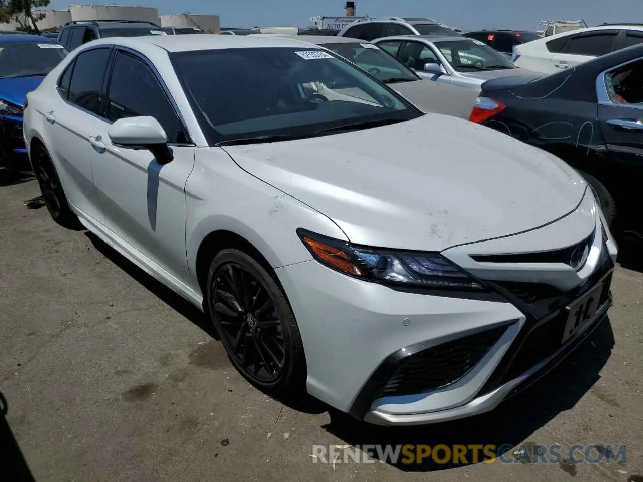 4 fotografías del automóvil dañado 4T1K31AK7RU630329 TOYOTA CAMRY 2024