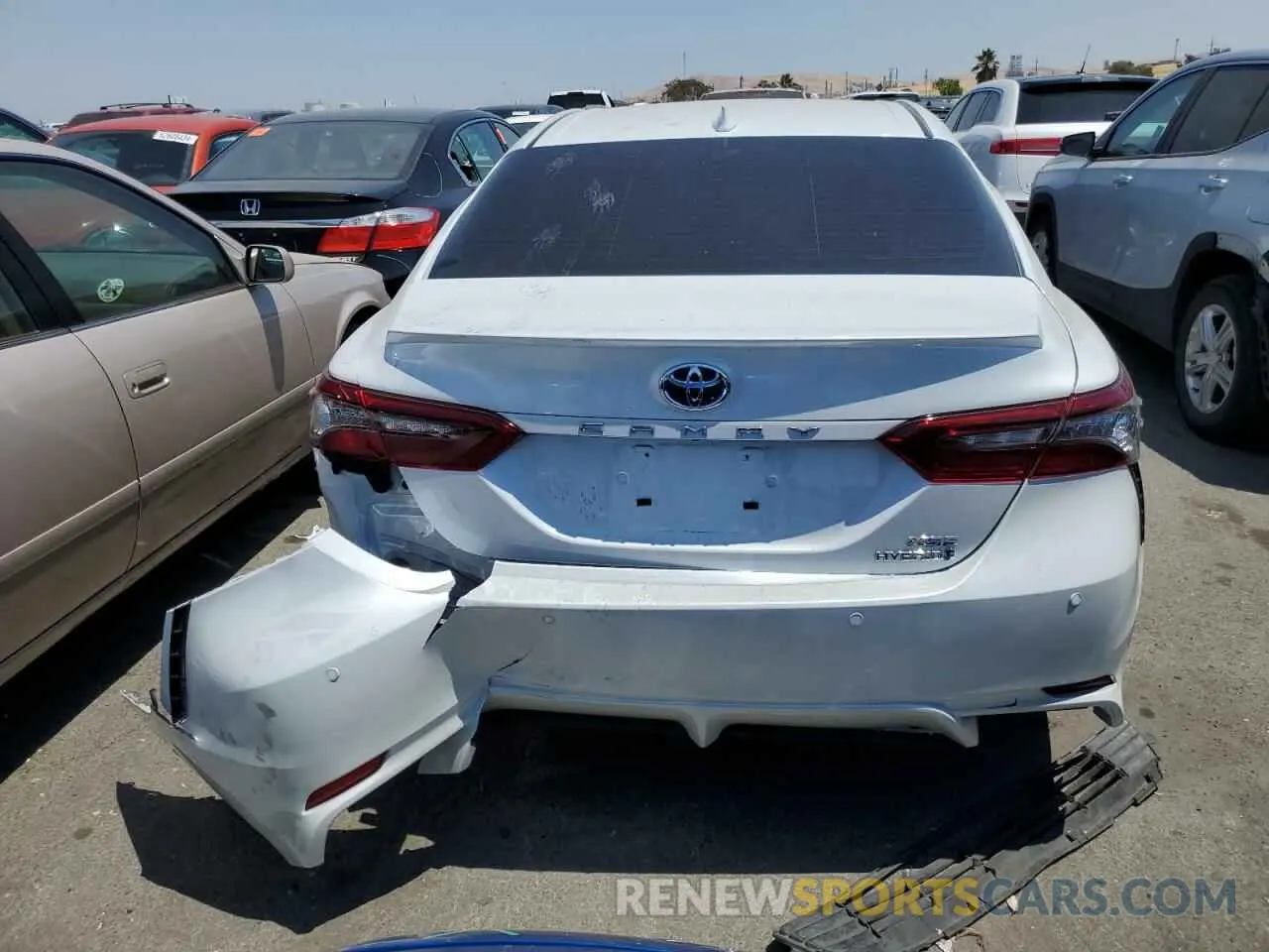 6 fotografías del automóvil dañado 4T1K31AK7RU630329 TOYOTA CAMRY 2024