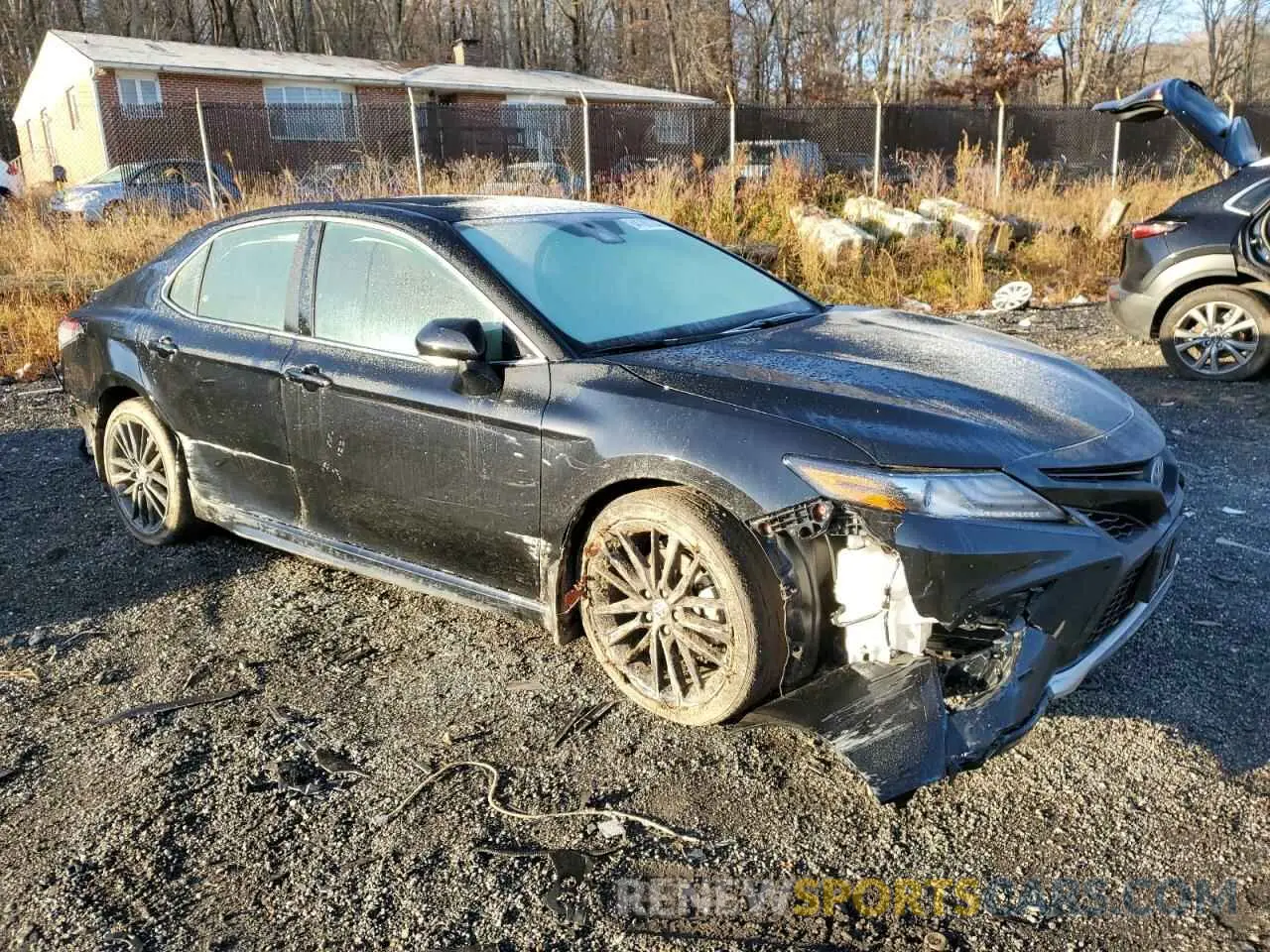 4 fotografías del automóvil dañado 4T1K31AK8RU065640 TOYOTA CAMRY 2024