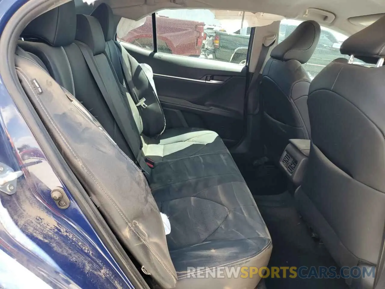 10 fotografías del automóvil dañado 4T1K61AK0RU201430 TOYOTA CAMRY 2024