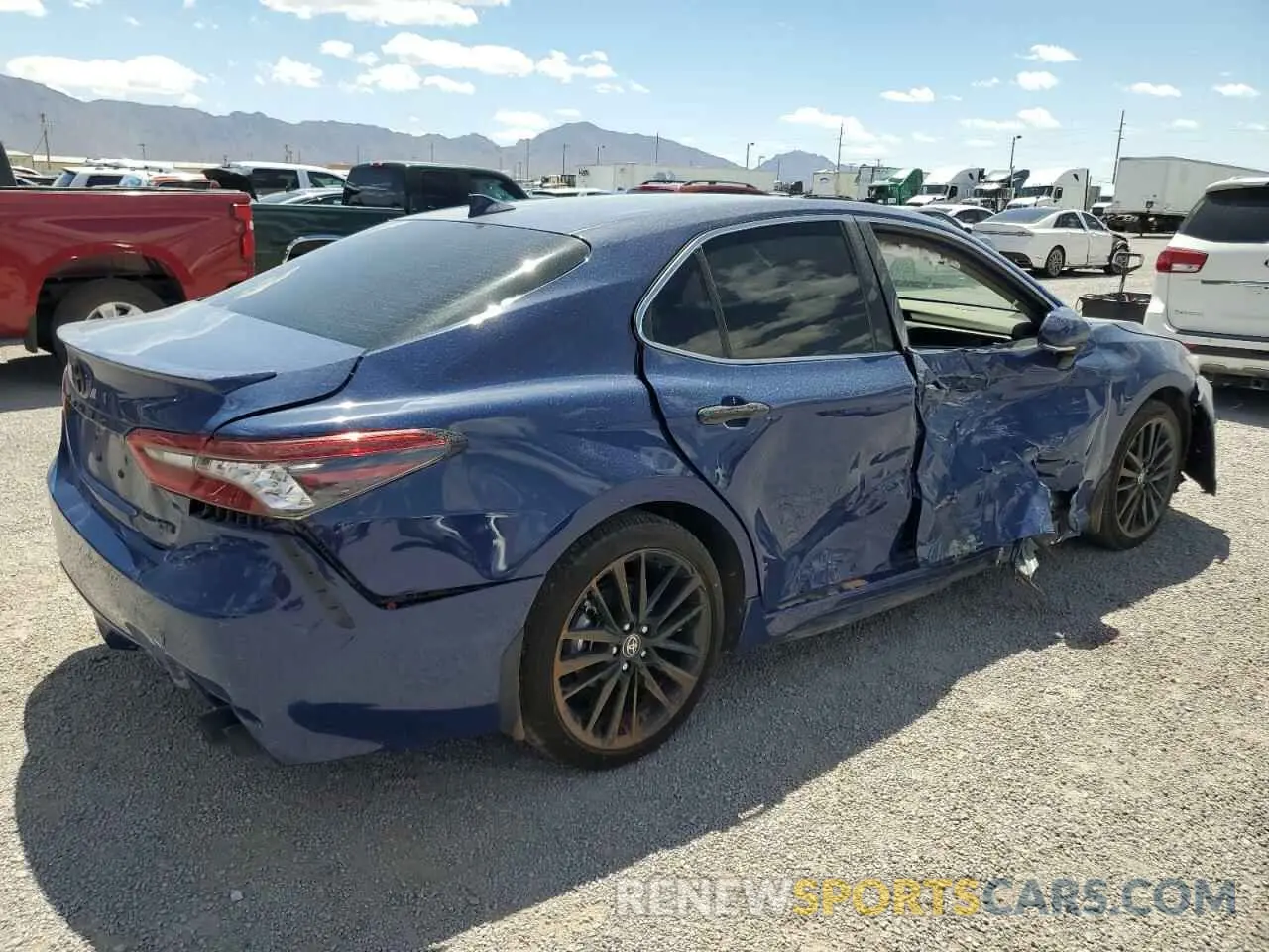 3 fotografías del automóvil dañado 4T1K61AK0RU201430 TOYOTA CAMRY 2024