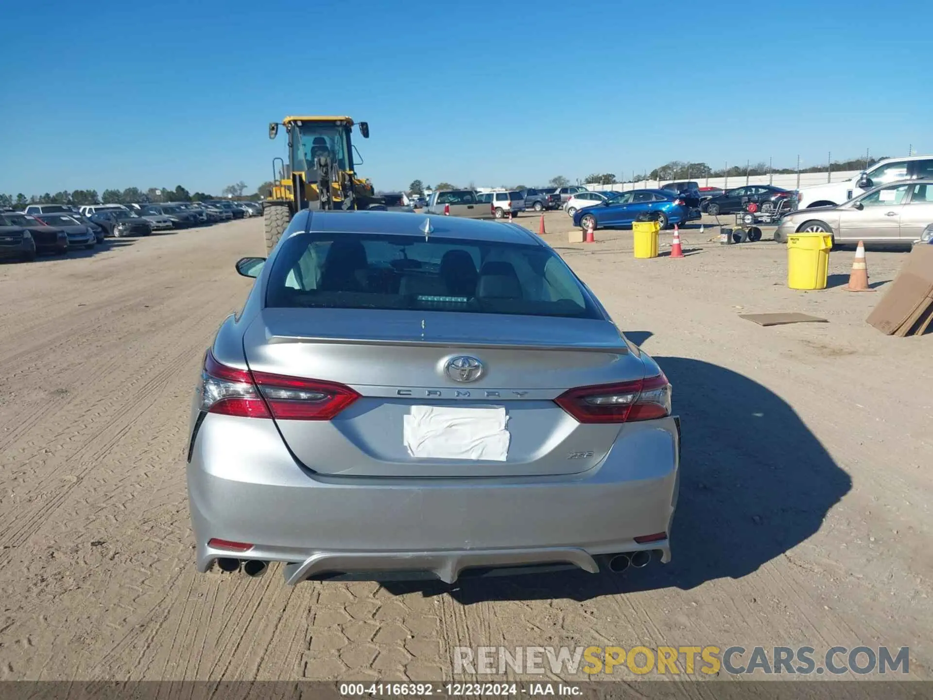 16 fotografías del automóvil dañado 4T1K61AK0RU233634 TOYOTA CAMRY 2024