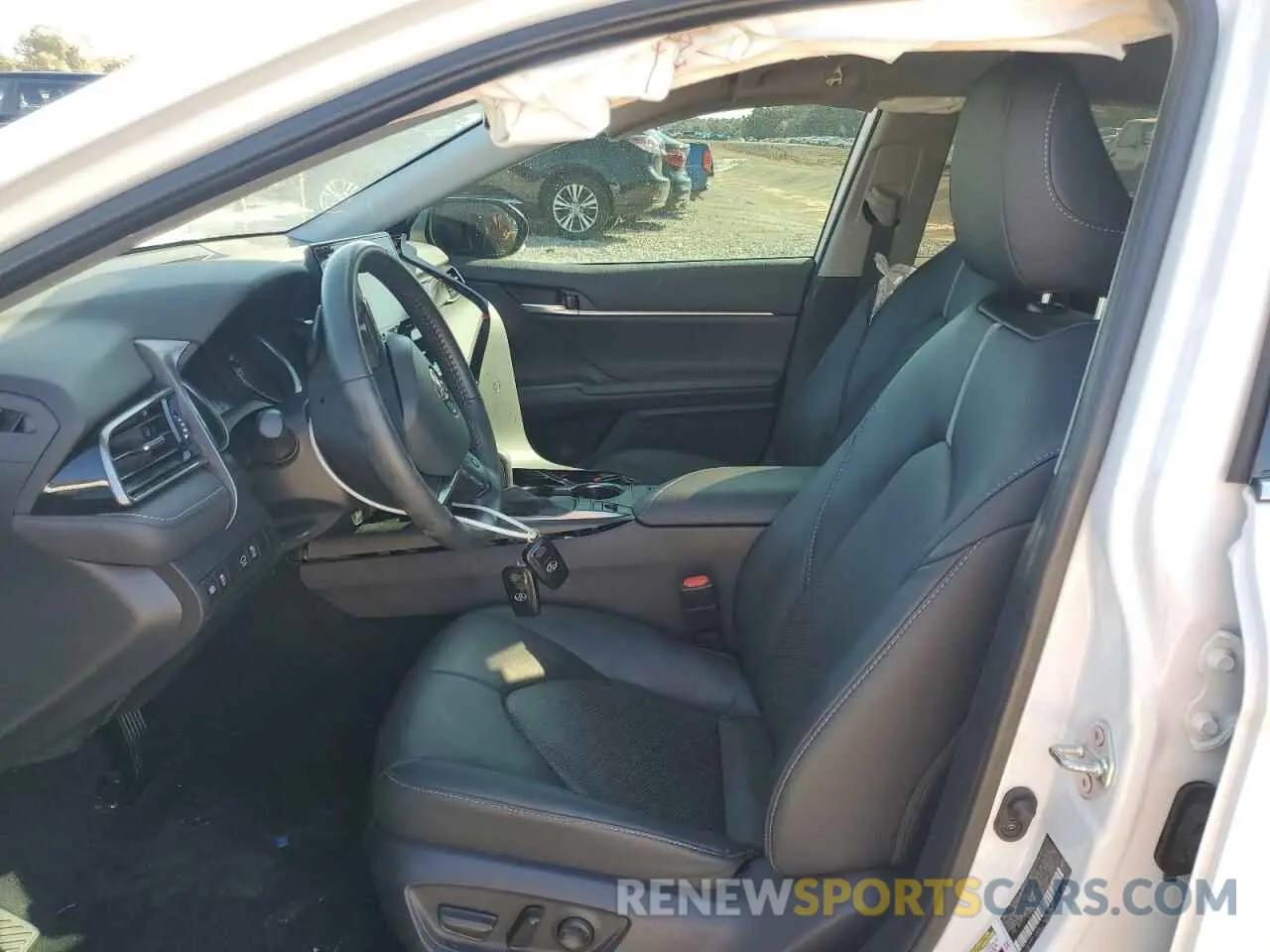 7 fotografías del automóvil dañado 4T1K61AK0RU871396 TOYOTA CAMRY 2024