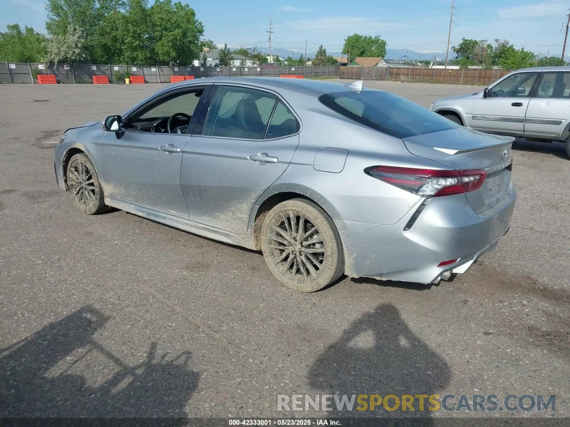3 fotografías del automóvil dañado 4T1K61AK1RU896999 TOYOTA CAMRY 2024