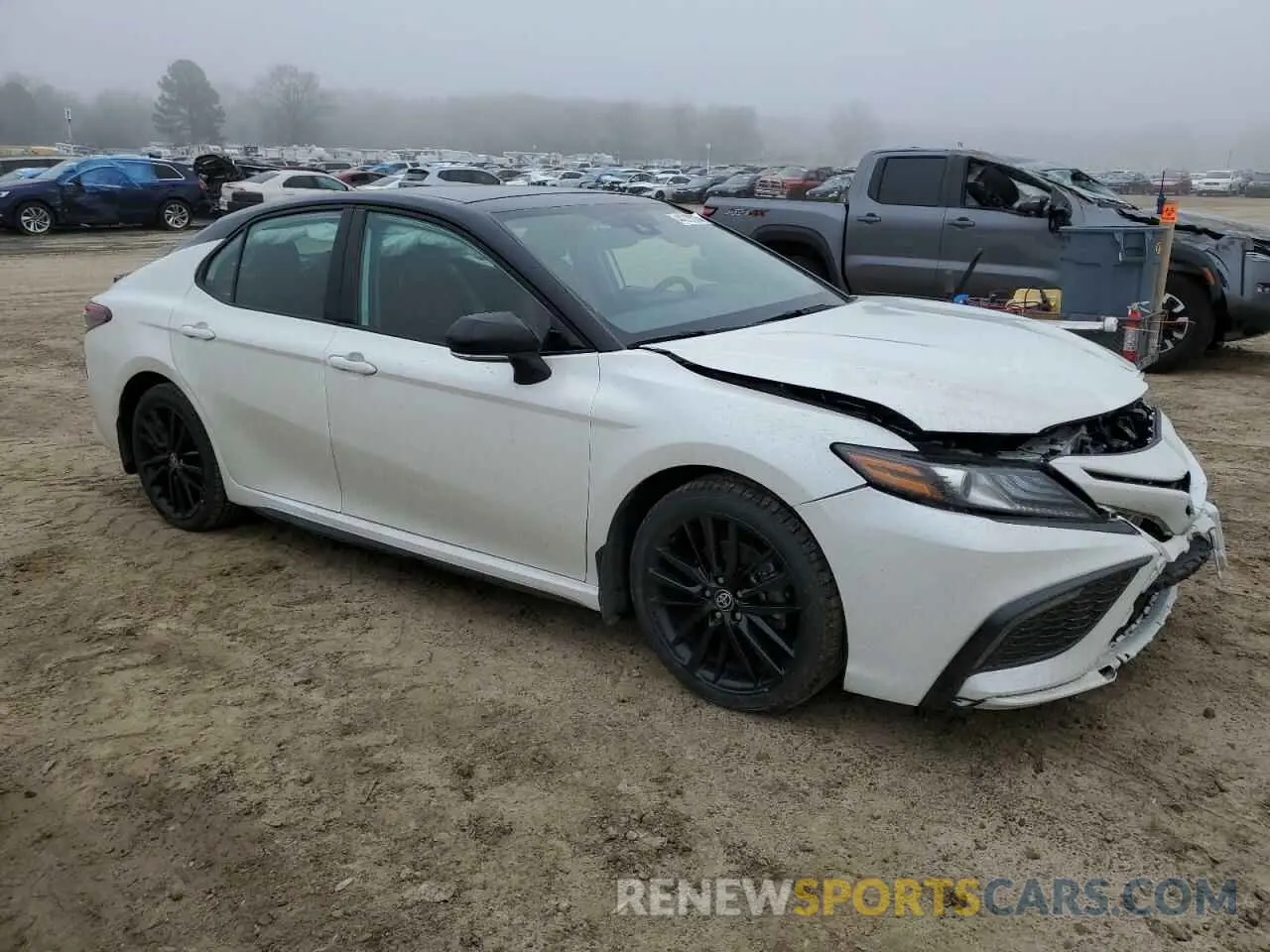 4 fotografías del automóvil dañado 4T1K61AK2RU208847 TOYOTA CAMRY 2024
