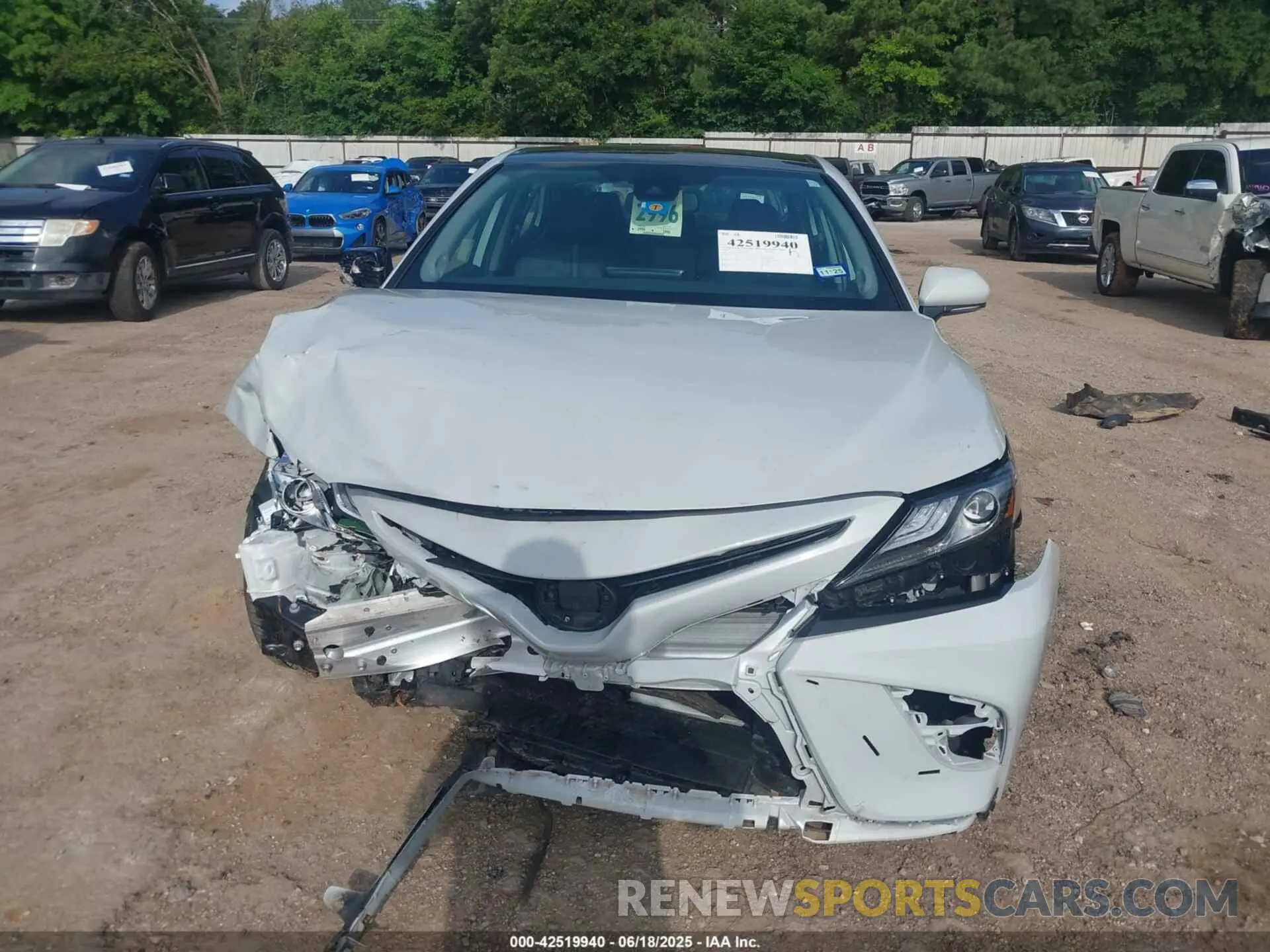 13 fotografías del automóvil dañado 4T1K61AK2RU209996 TOYOTA CAMRY 2024