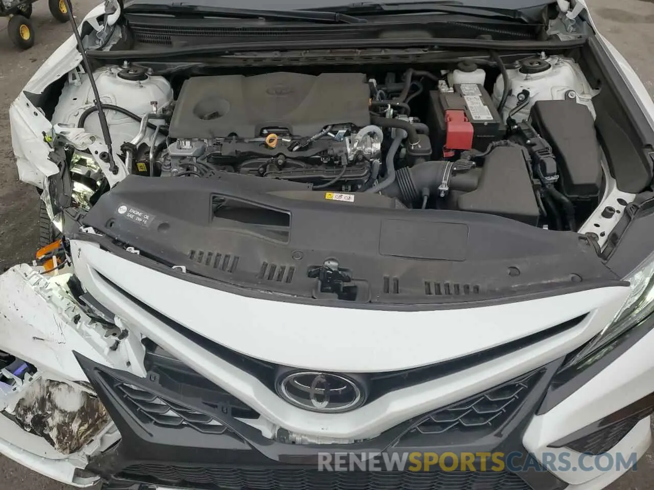 11 fotografías del automóvil dañado 4T1K61AK2RU226989 TOYOTA CAMRY 2024