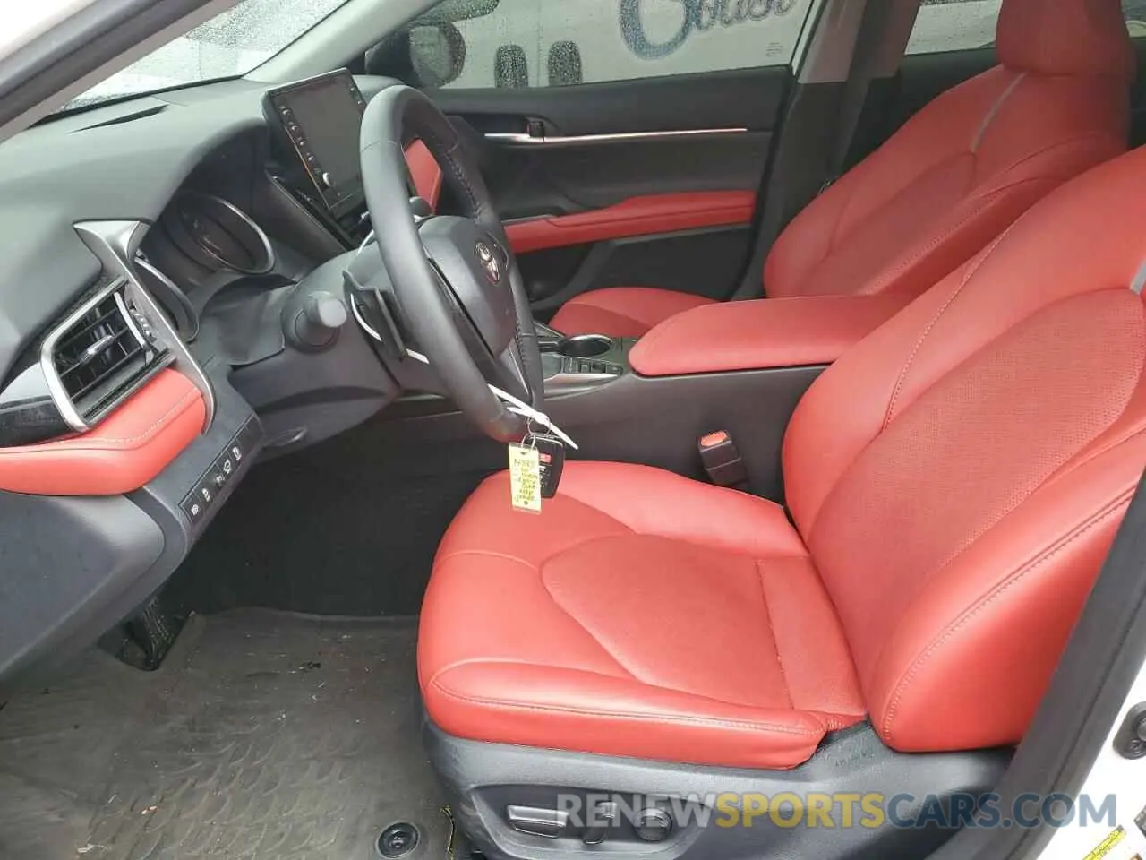 7 fotografías del automóvil dañado 4T1K61AK2RU226989 TOYOTA CAMRY 2024