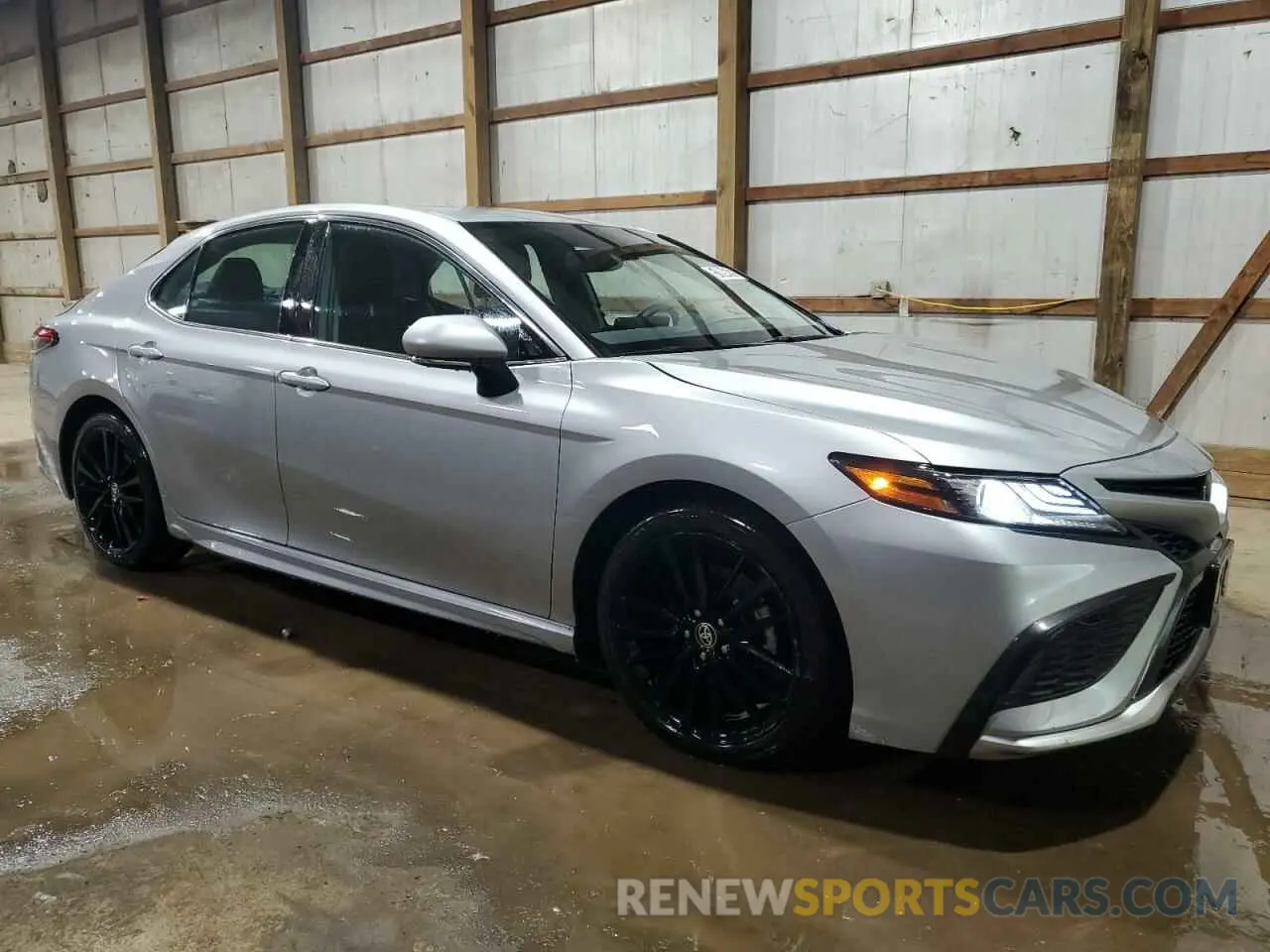 4 fotografías del automóvil dañado 4T1K61AK2RU234199 TOYOTA CAMRY 2024