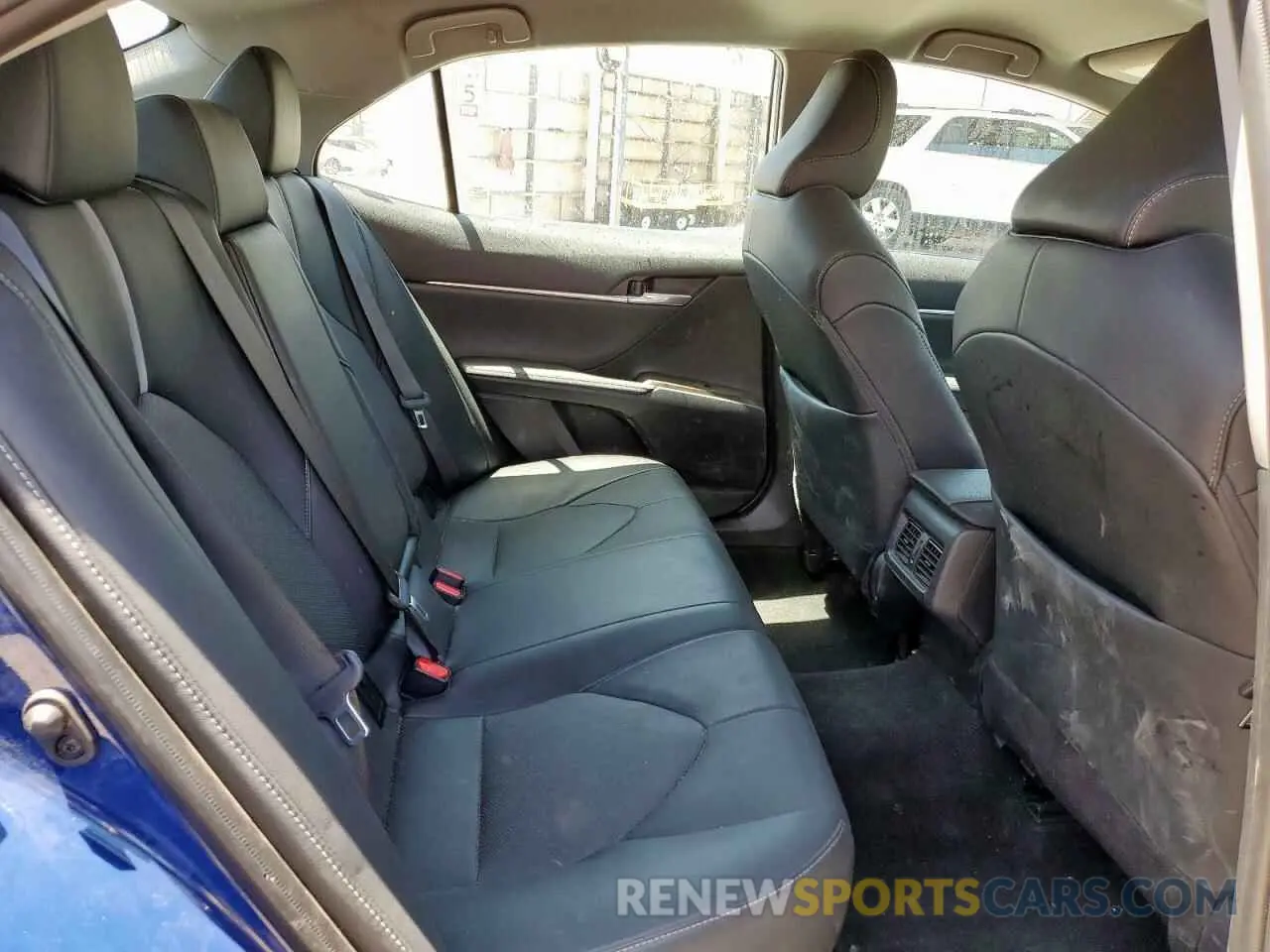 10 fotografías del automóvil dañado 4T1K61AK3RU243011 TOYOTA CAMRY 2024