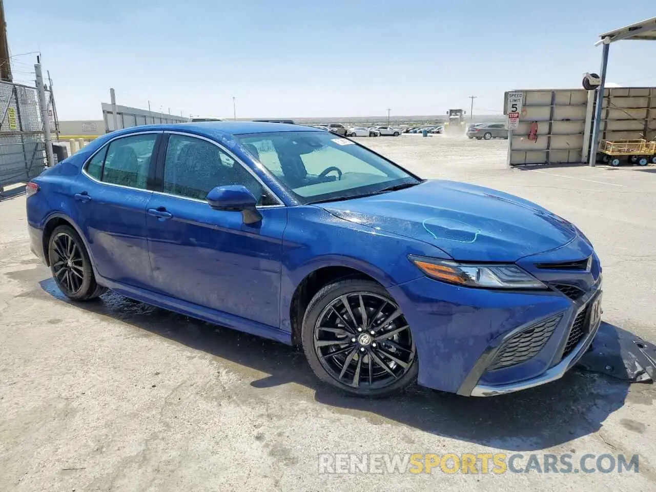 4 fotografías del automóvil dañado 4T1K61AK3RU243011 TOYOTA CAMRY 2024