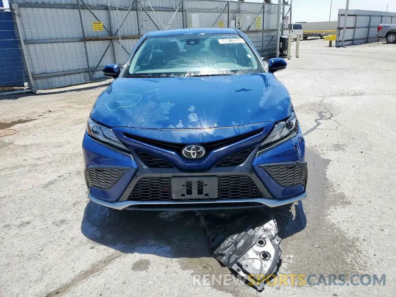 5 fotografías del automóvil dañado 4T1K61AK3RU243011 TOYOTA CAMRY 2024