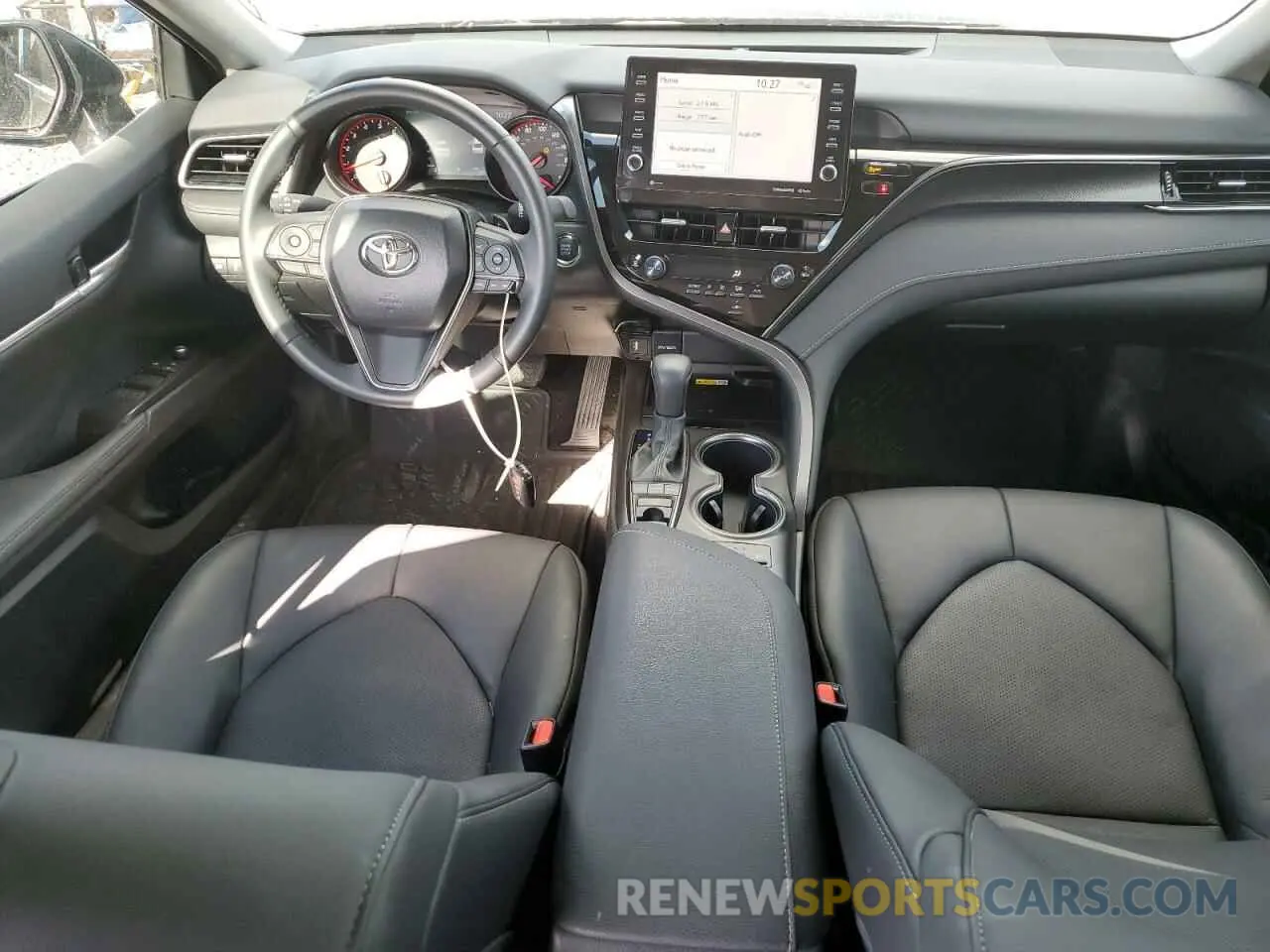 8 fotografías del automóvil dañado 4T1K61AK3RU884756 TOYOTA CAMRY 2024