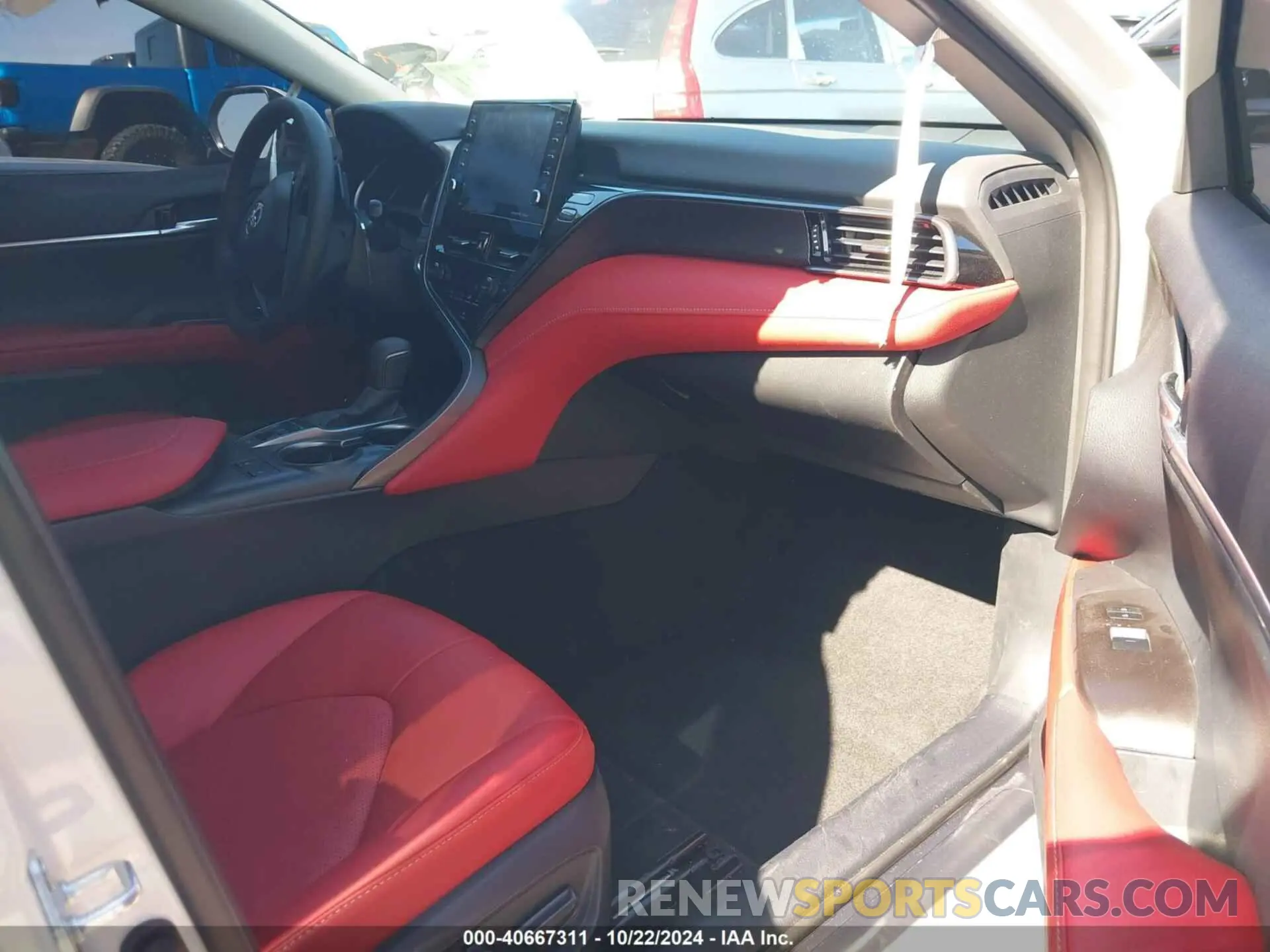5 fotografías del automóvil dañado 4T1K61AK5RU246797 TOYOTA CAMRY 2024