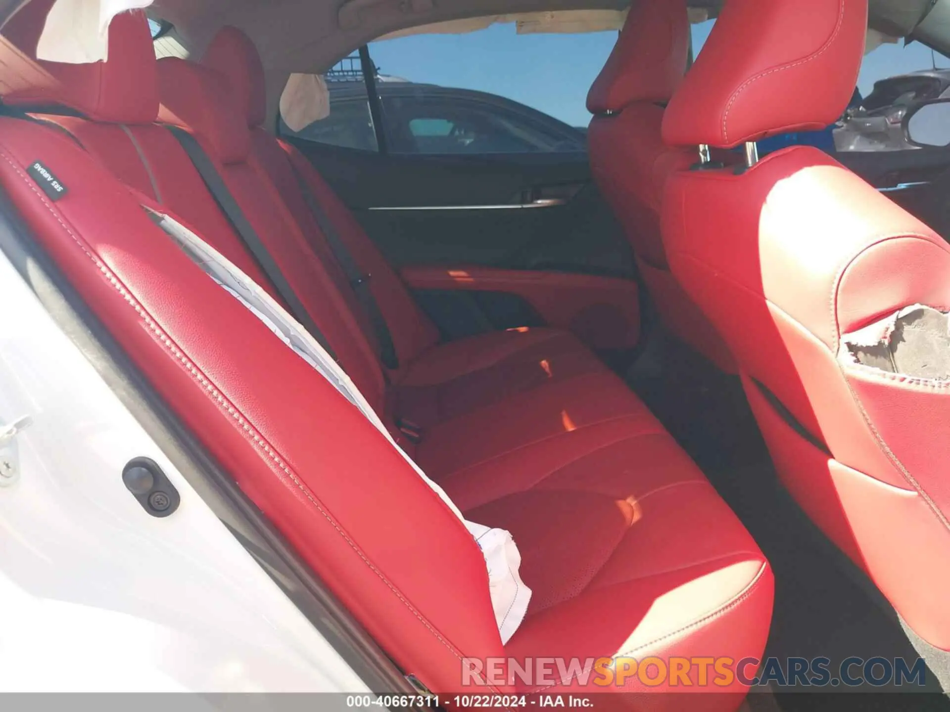 8 fotografías del automóvil dañado 4T1K61AK5RU246797 TOYOTA CAMRY 2024
