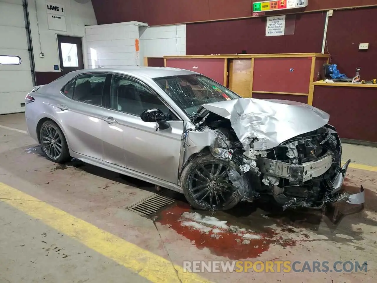 4 fotografías del automóvil dañado 4T1K61AK5RU879638 TOYOTA CAMRY 2024