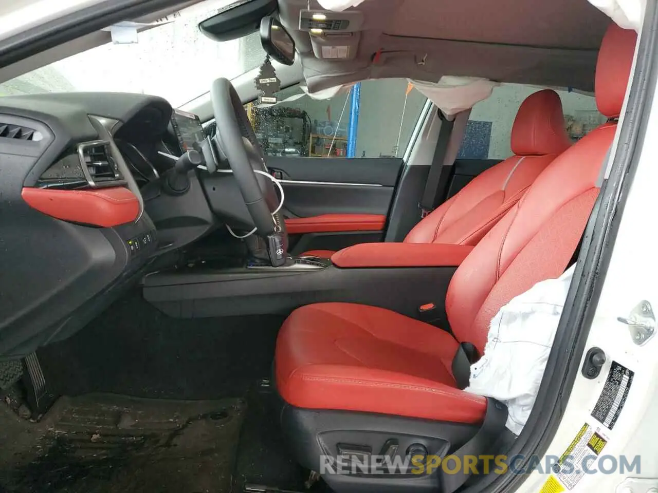 7 fotografías del automóvil dañado 4T1K61AK6RU222850 TOYOTA CAMRY 2024