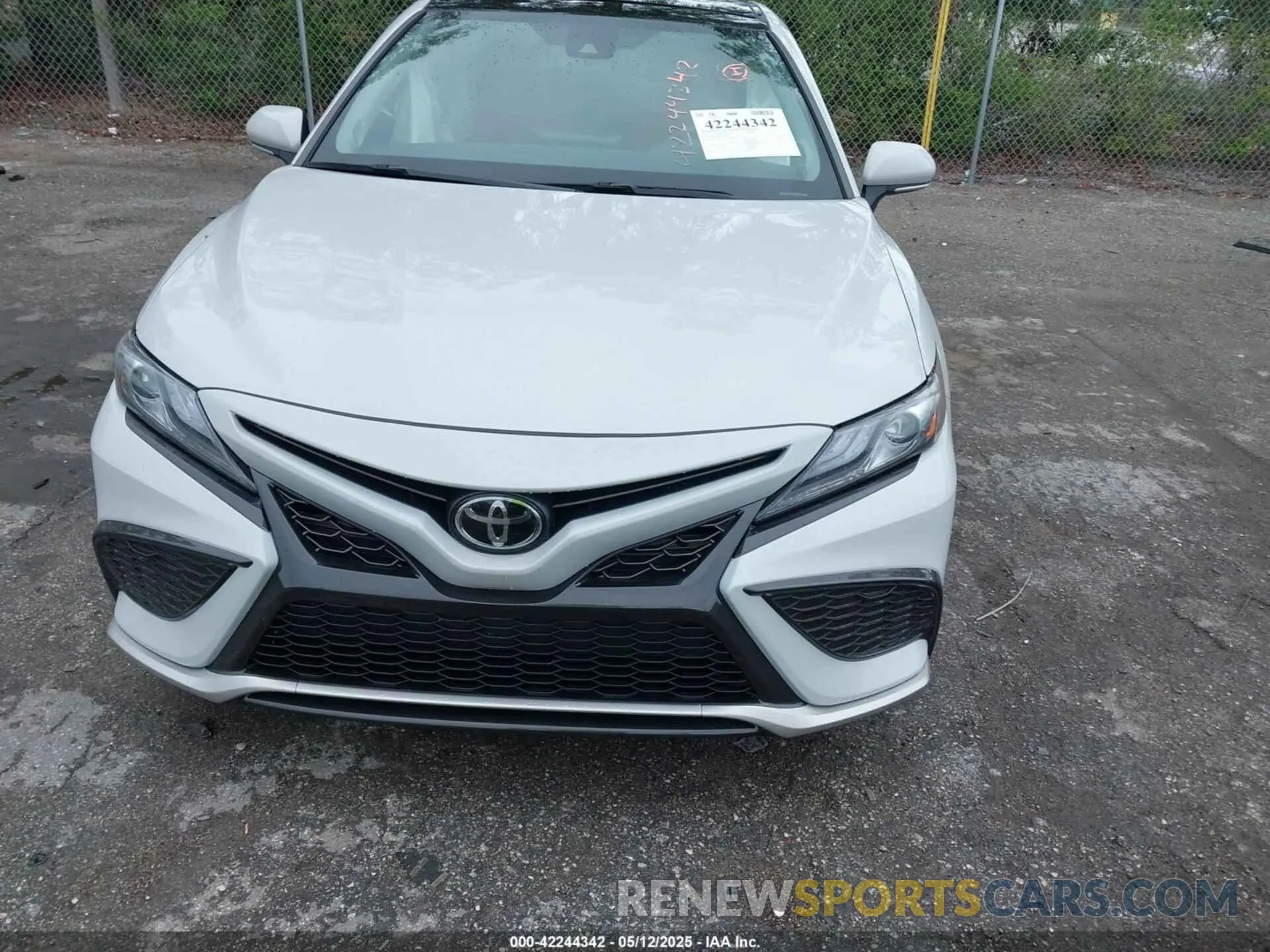 13 fotografías del automóvil dañado 4T1K61AK6RU229751 TOYOTA CAMRY 2024