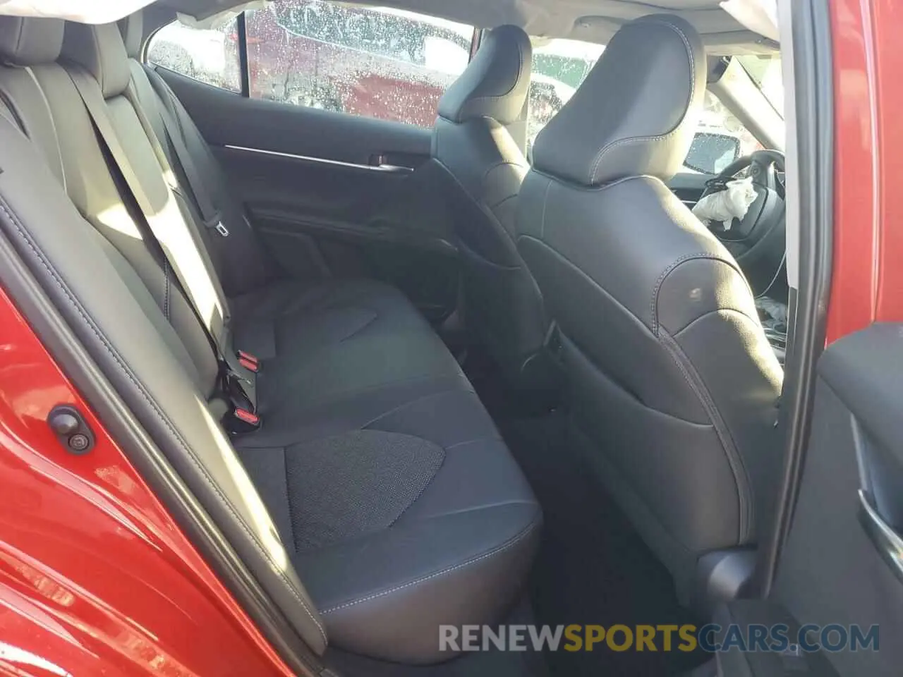 10 fotografías del automóvil dañado 4T1K61AK6RU250342 TOYOTA CAMRY 2024