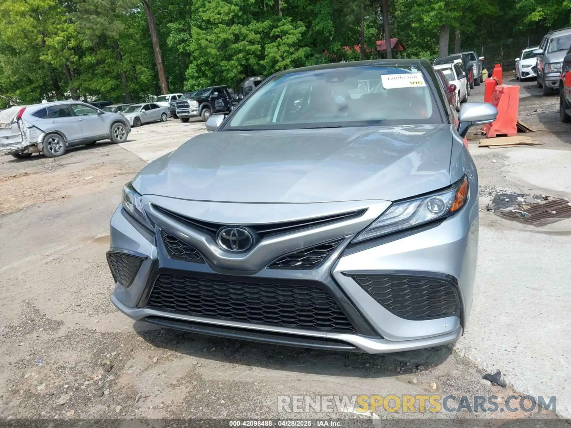12 fotografías del automóvil dañado 4T1K61AK7RU861738 TOYOTA CAMRY 2024