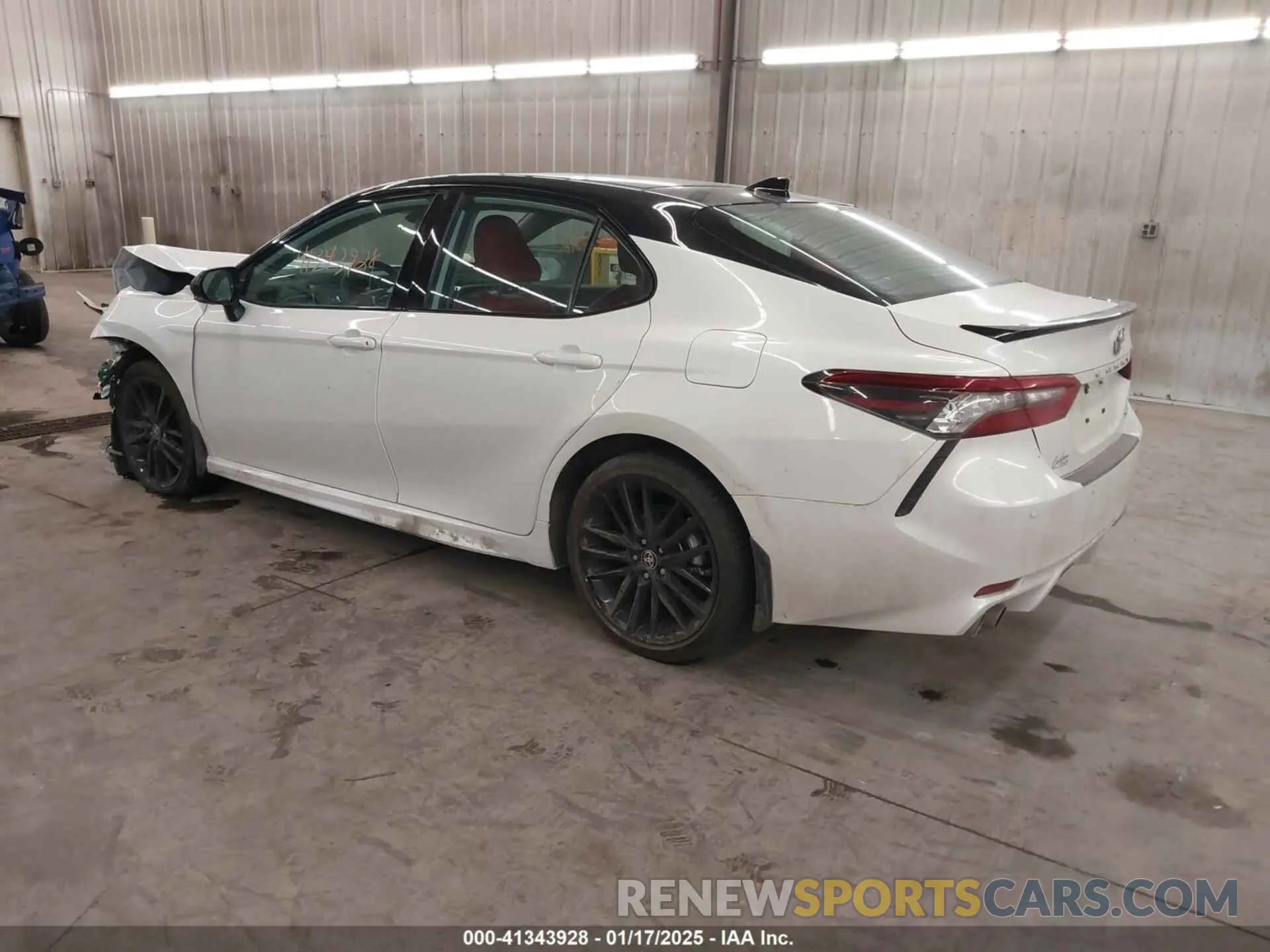 3 fotografías del automóvil dañado 4T1K61AK8RU193125 TOYOTA CAMRY 2024