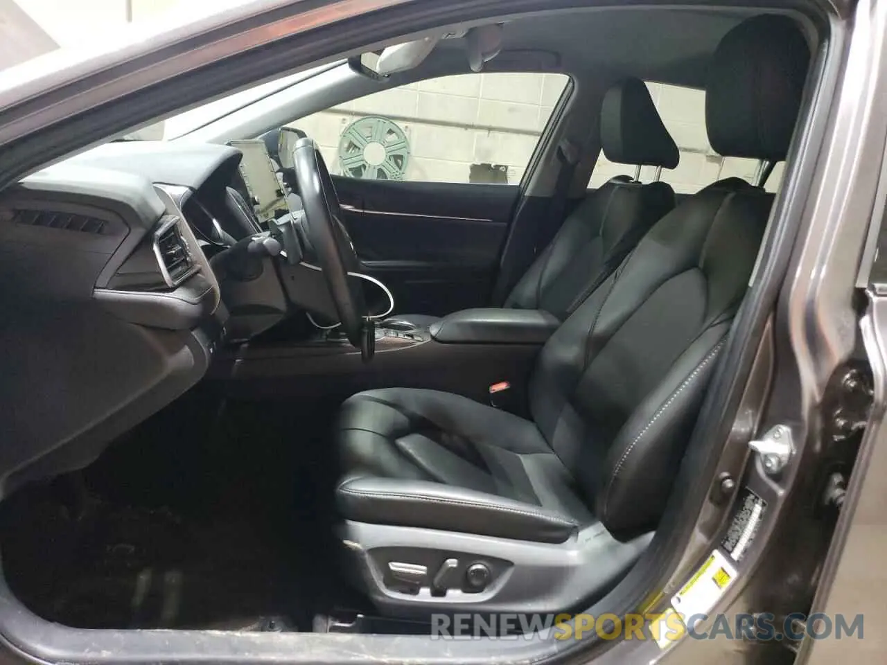7 fotografías del automóvil dañado 4T1K61AK8RU221845 TOYOTA CAMRY 2024