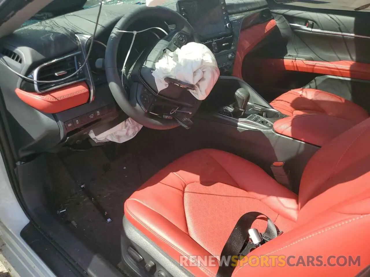 8 fotografías del automóvil dañado 4T1K61AK8RU249502 TOYOTA CAMRY 2024