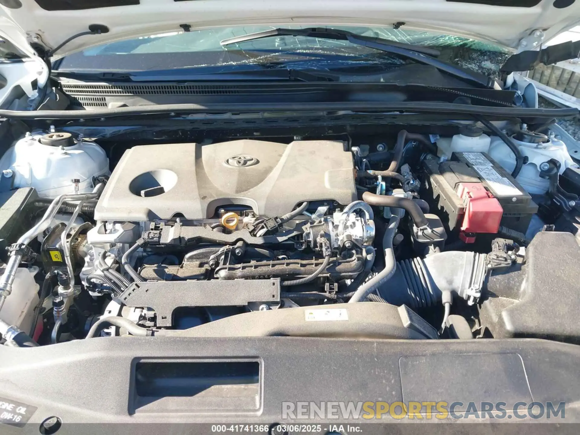 10 fotografías del automóvil dañado 4T1K61AK8RU260760 TOYOTA CAMRY 2024