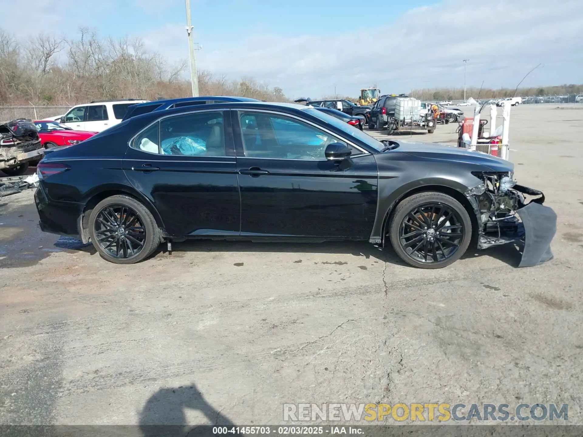 14 fotografías del automóvil dañado 4T1K61AK8RU855964 TOYOTA CAMRY 2024
