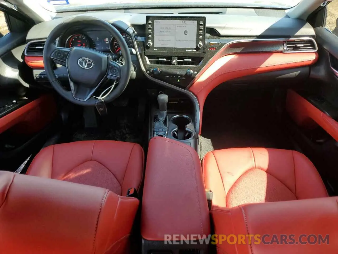 8 fotografías del automóvil dañado 4T1K61AK8RU919730 TOYOTA CAMRY 2024