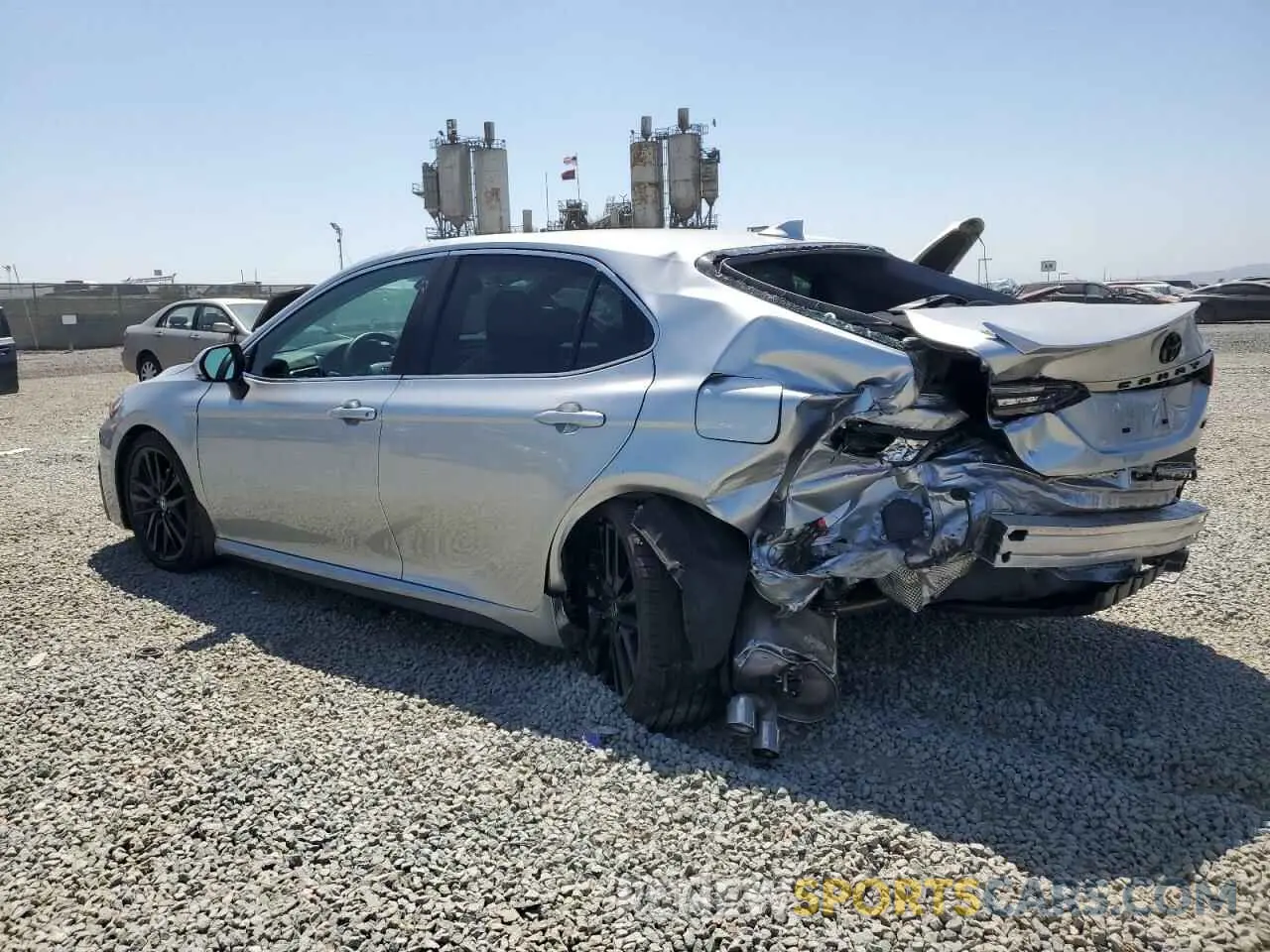2 fotografías del automóvil dañado 4T1K61AK9RU921941 TOYOTA CAMRY 2024