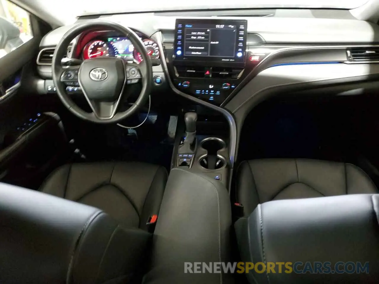 8 fotografías del automóvil dañado 4T1K61AKXRU920300 TOYOTA CAMRY 2024