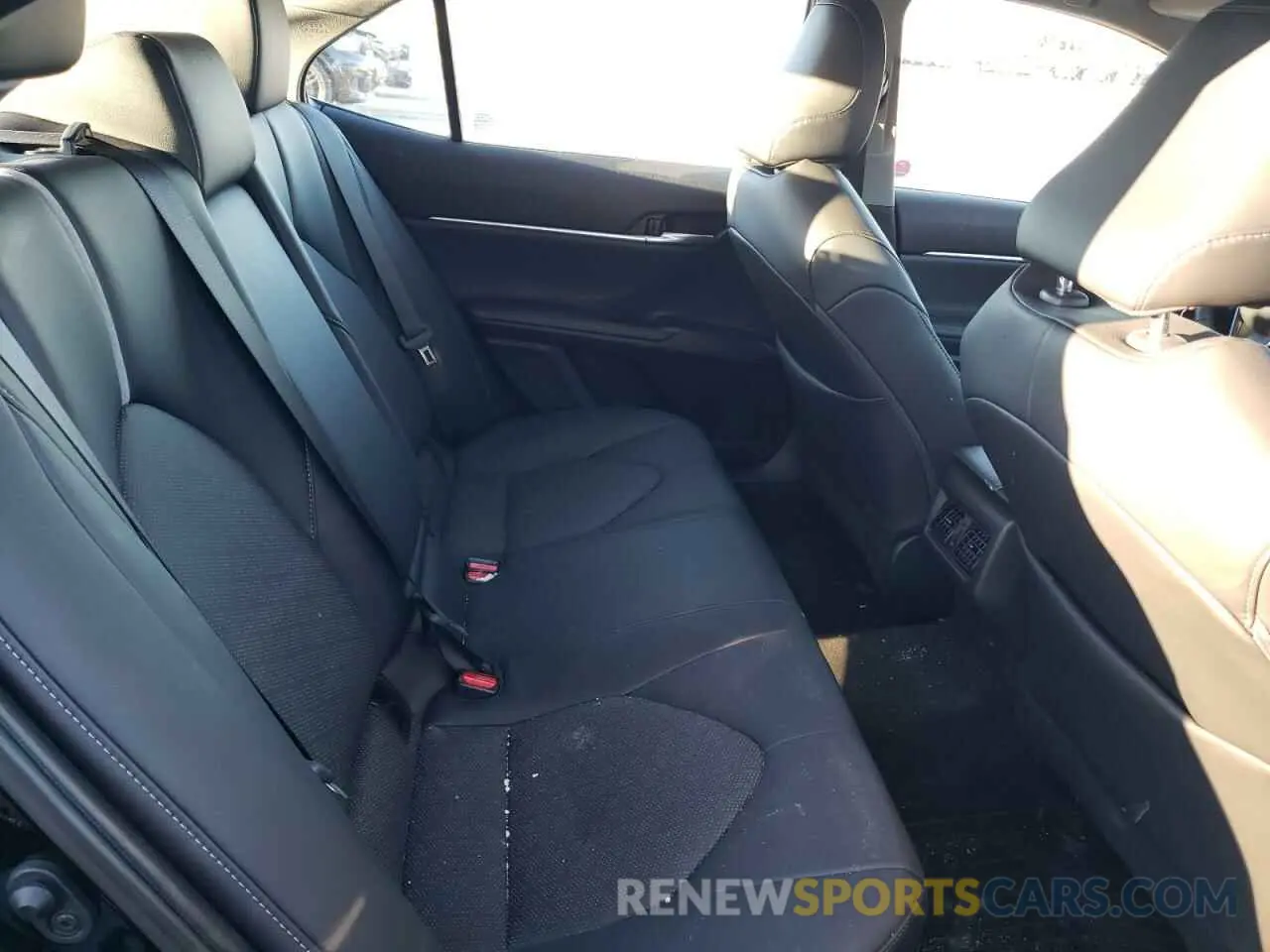 10 fotografías del automóvil dañado 4T1K61BK7RU114414 TOYOTA CAMRY 2024
