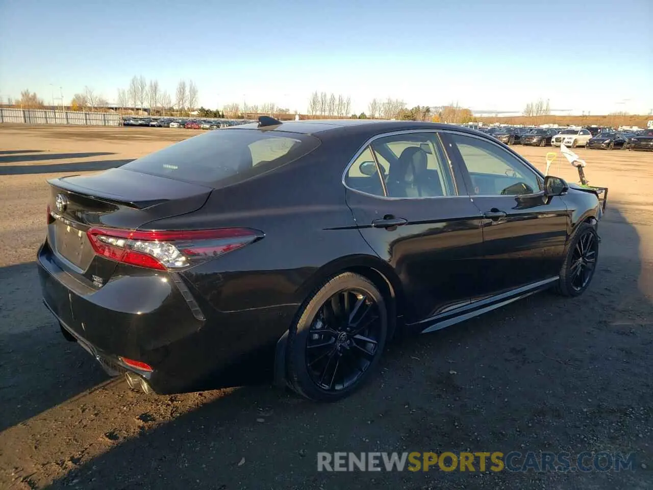 3 fotografías del automóvil dañado 4T1K61BK7RU114414 TOYOTA CAMRY 2024