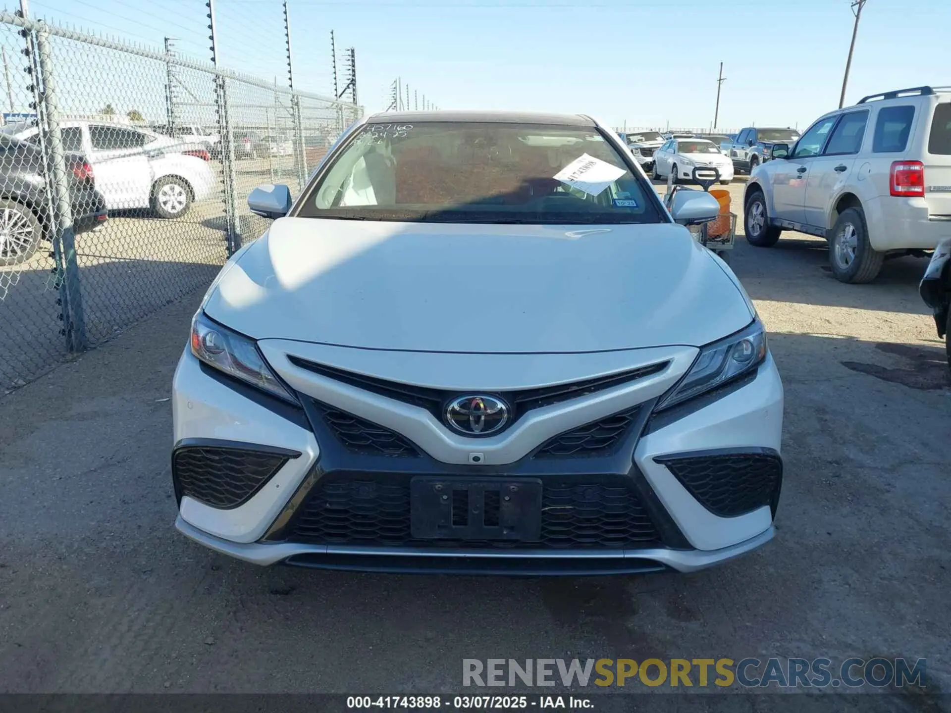 13 fotografías del automóvil dañado 4T1KZ1AK1RU090183 TOYOTA CAMRY 2024