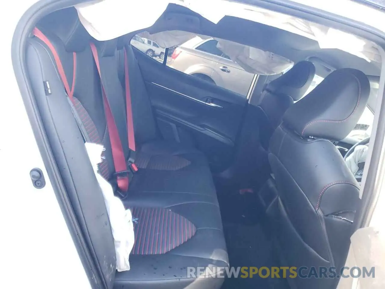 10 fotografías del automóvil dañado 4T1KZ1AK1RU101263 TOYOTA CAMRY 2024