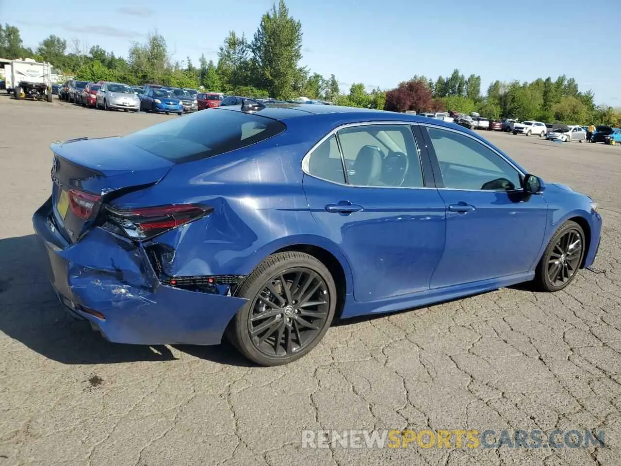3 fotografías del automóvil dañado 4T1KZ1AK1RU102591 TOYOTA CAMRY 2024