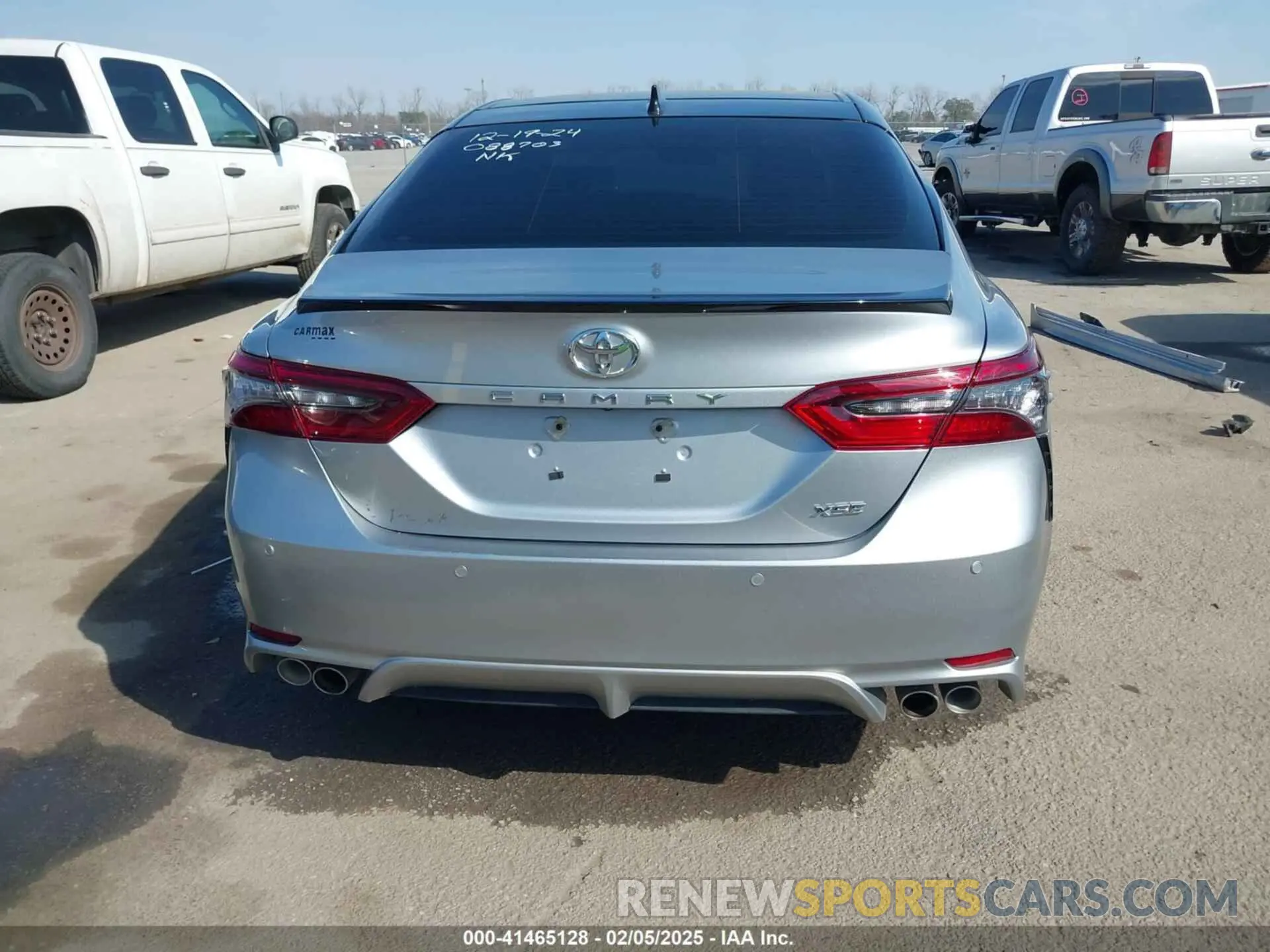 16 fotografías del automóvil dañado 4T1KZ1AK2RU088703 TOYOTA CAMRY 2024