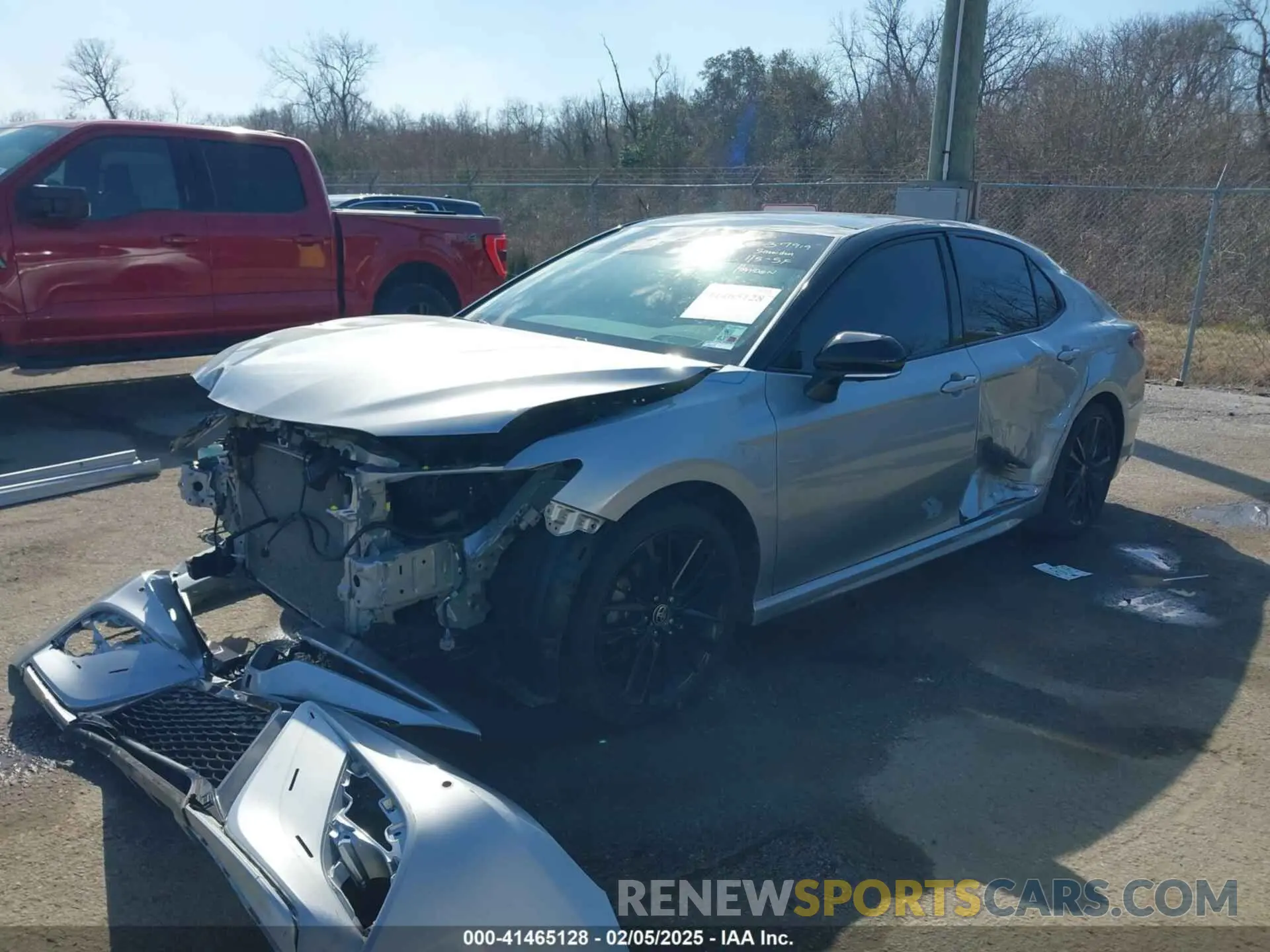 2 fotografías del automóvil dañado 4T1KZ1AK2RU088703 TOYOTA CAMRY 2024